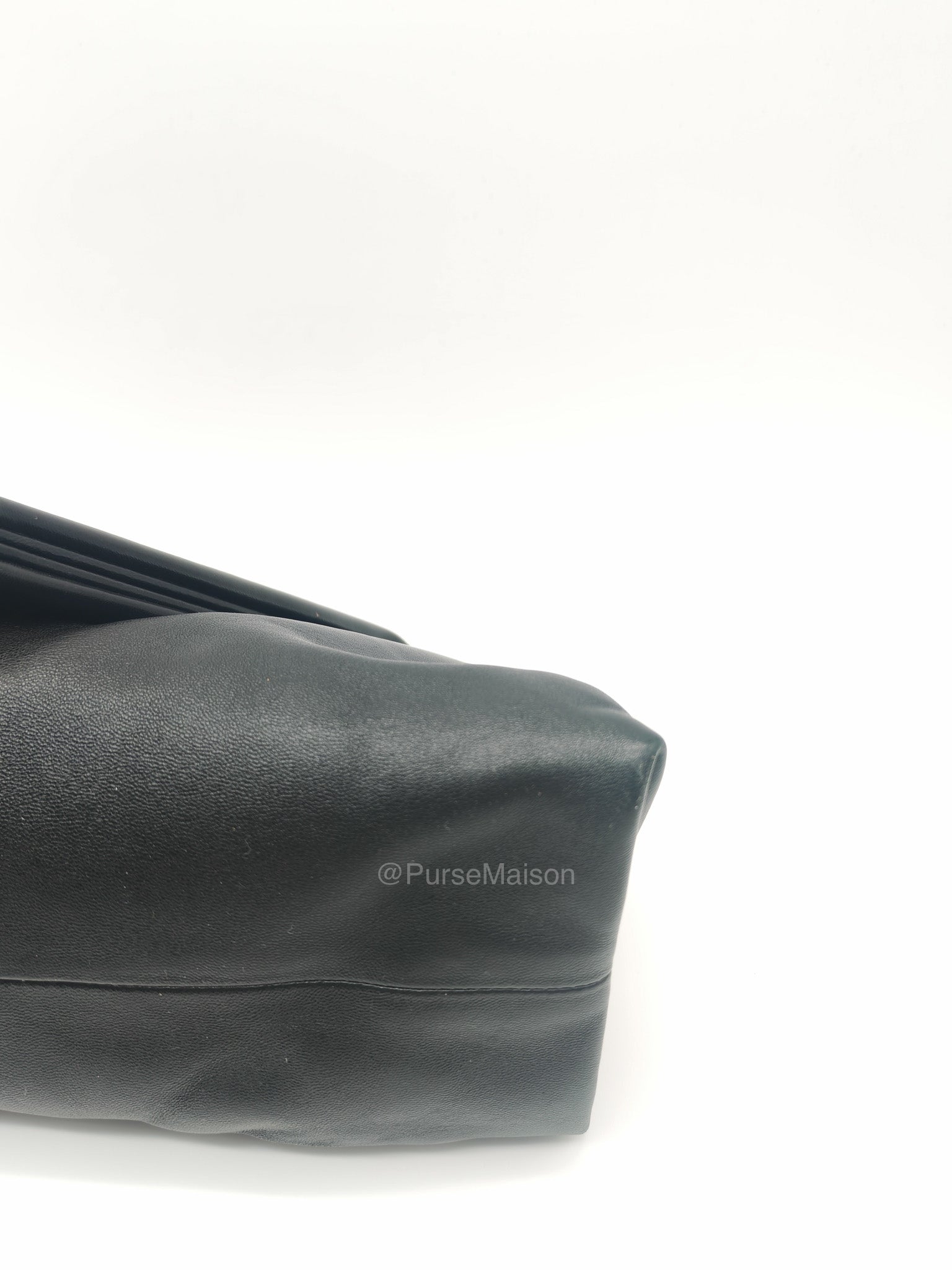 Bottega Veneta Trine Envelope Clutch in Black Smooth Calfskin Leather | Purse Maison Luxury Bags Shop