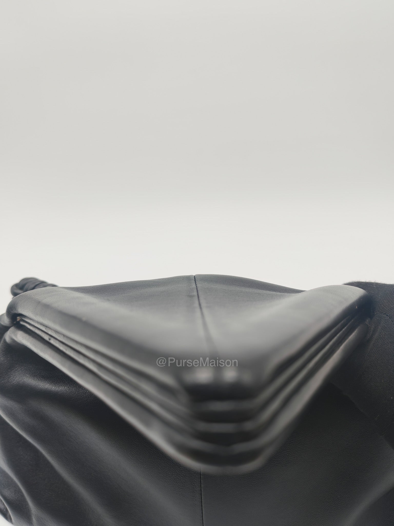 Bottega Veneta Trine Envelope Clutch in Black Smooth Calfskin Leather | Purse Maison Luxury Bags Shop