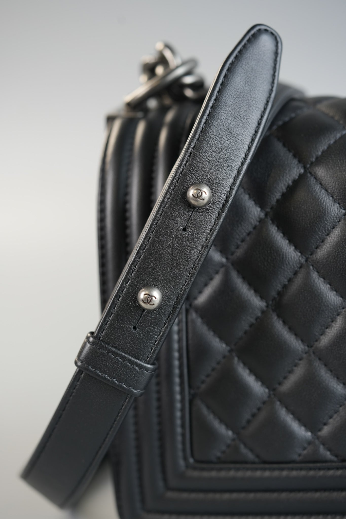 Boy Old Medium Black Quilted Calfskin Leather & Ruthenium Hardware (Microchip) | Purse Maison Luxury Bags Shop