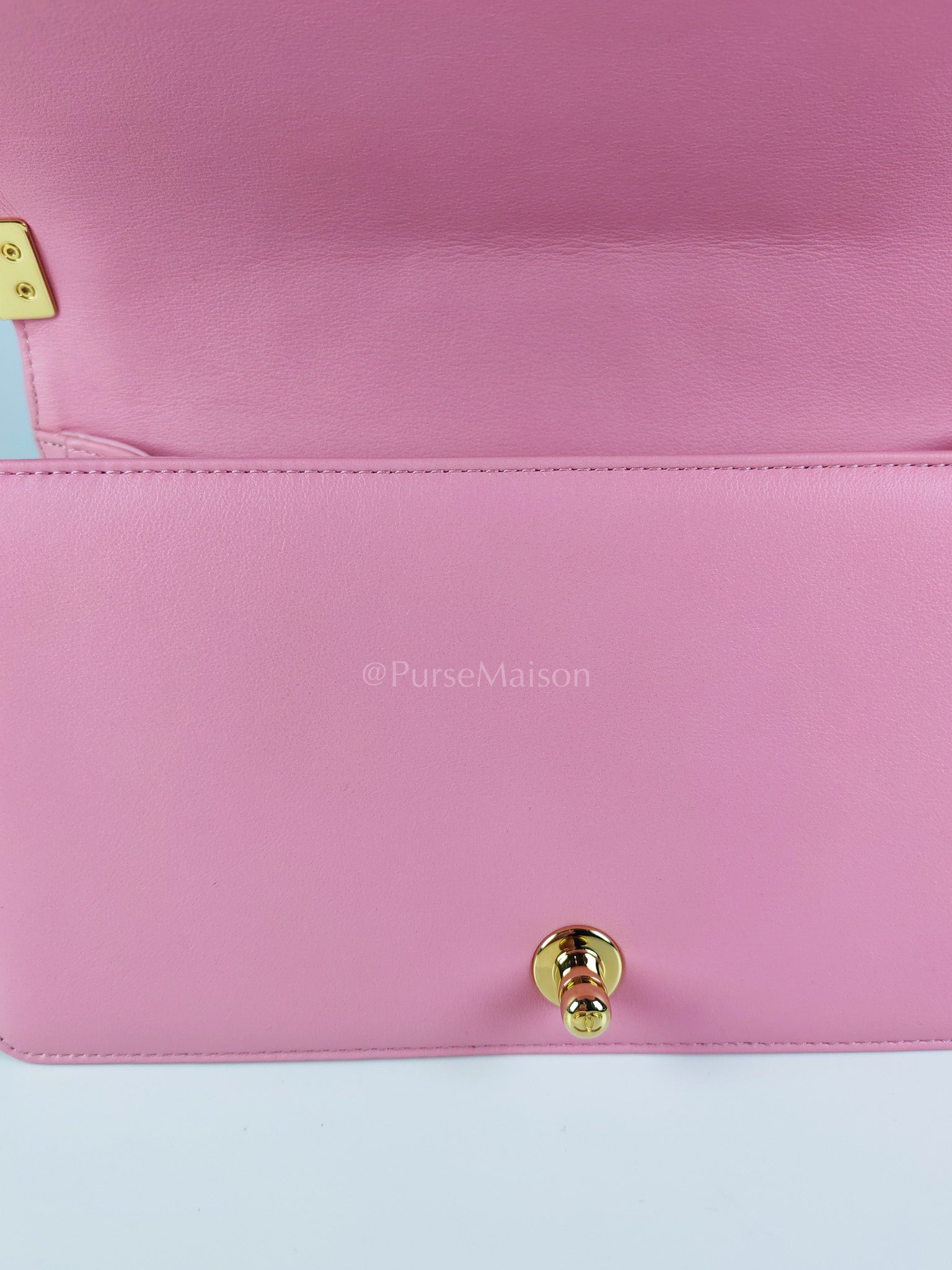 Boy Old Medium Chevron in Pink Calfskin Leather and Champagne Gold Hardware (Microchip) | Purse Maison Luxury Bags Shop