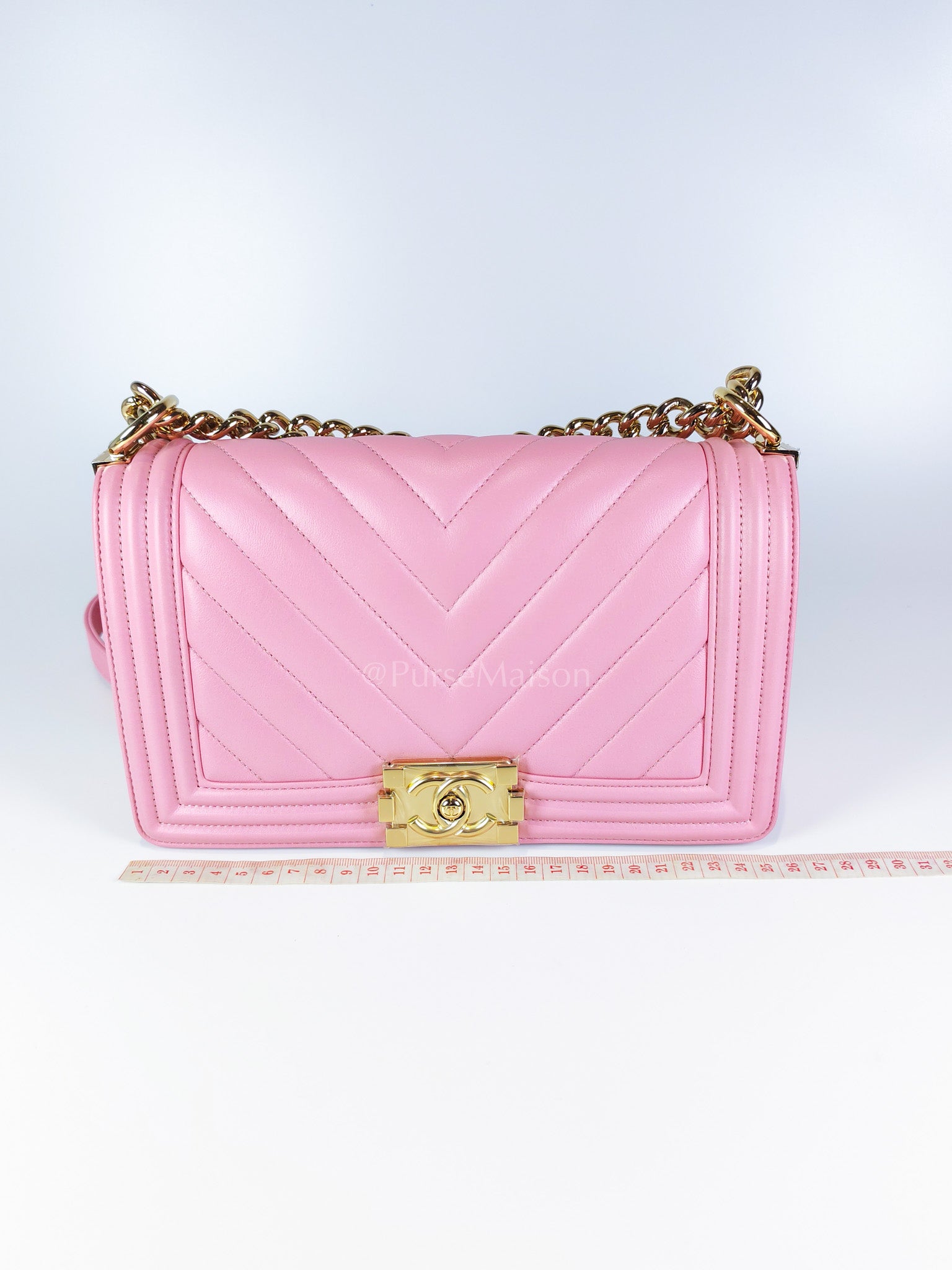 Boy Old Medium Chevron in Pink Calfskin Leather and Champagne Gold Hardware (Microchip) | Purse Maison Luxury Bags Shop