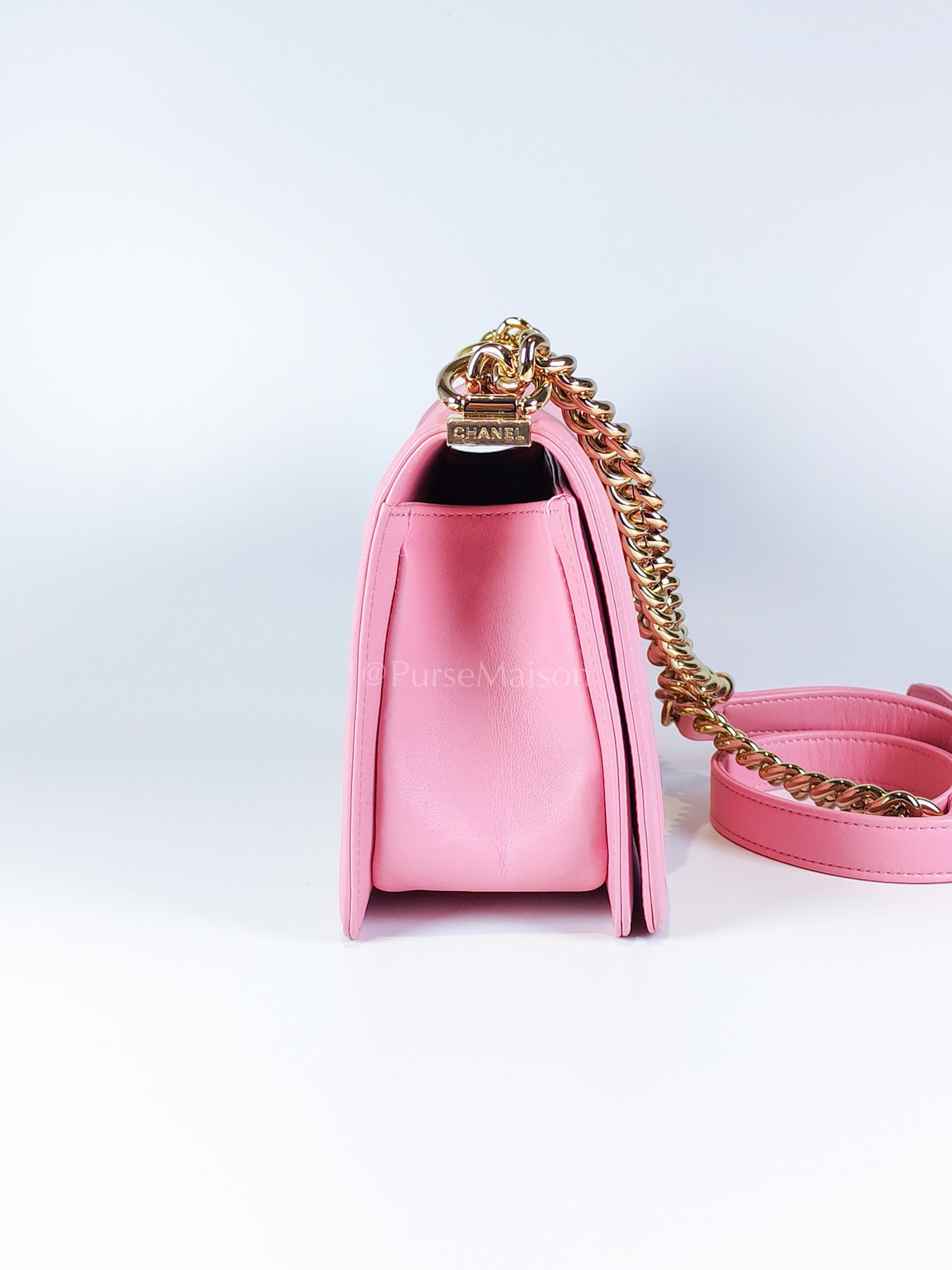 Boy Old Medium Chevron in Pink Calfskin Leather and Champagne Gold Hardware (Microchip) | Purse Maison Luxury Bags Shop