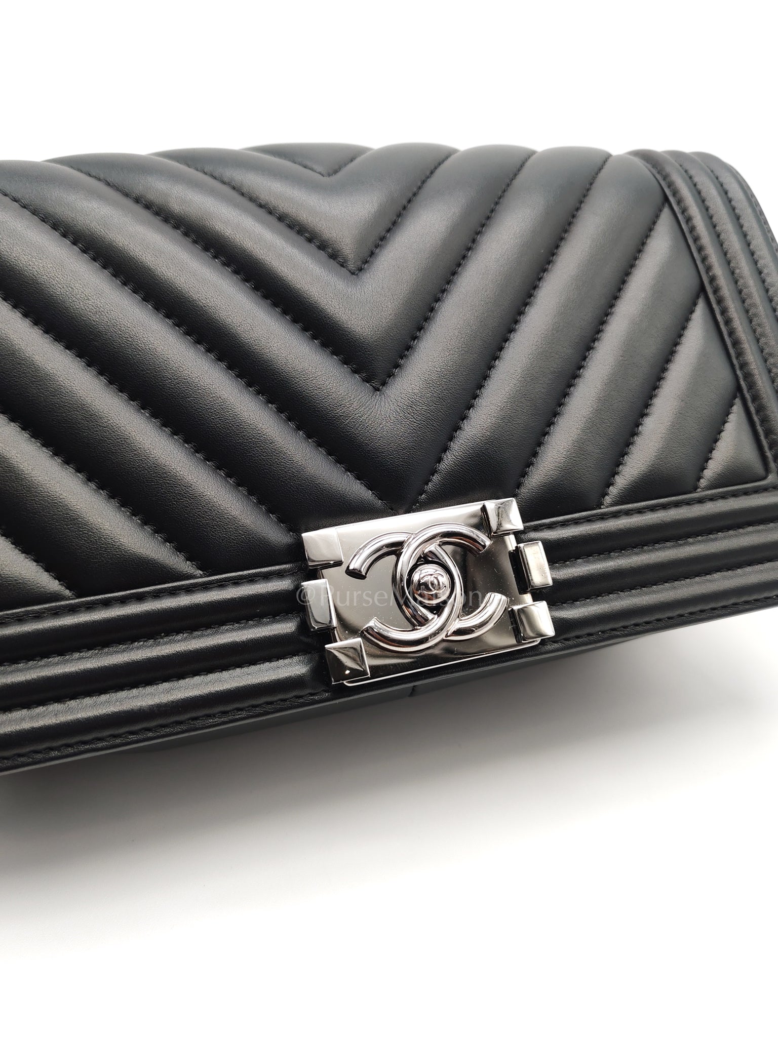 Boy Old Medium in Black Chevron Calfskin Leather and Silver Hardware (Microchip) | Purse Maison Luxury Bags Shop