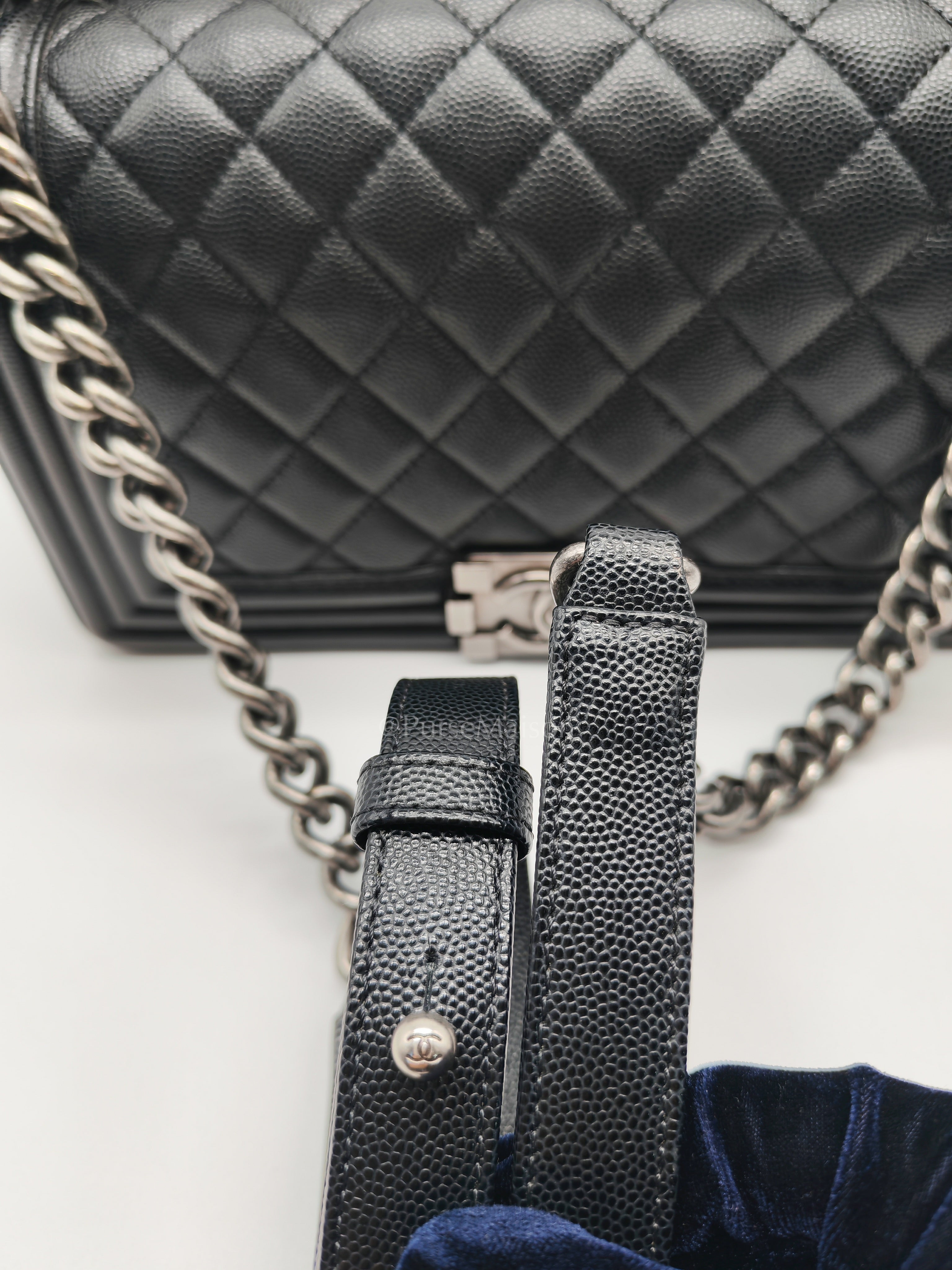 Boy Old Medium in Black Quilted Caviar Leather and Ruthenium Hardware (Microchip) | Purse Maison Luxury Bags Shop