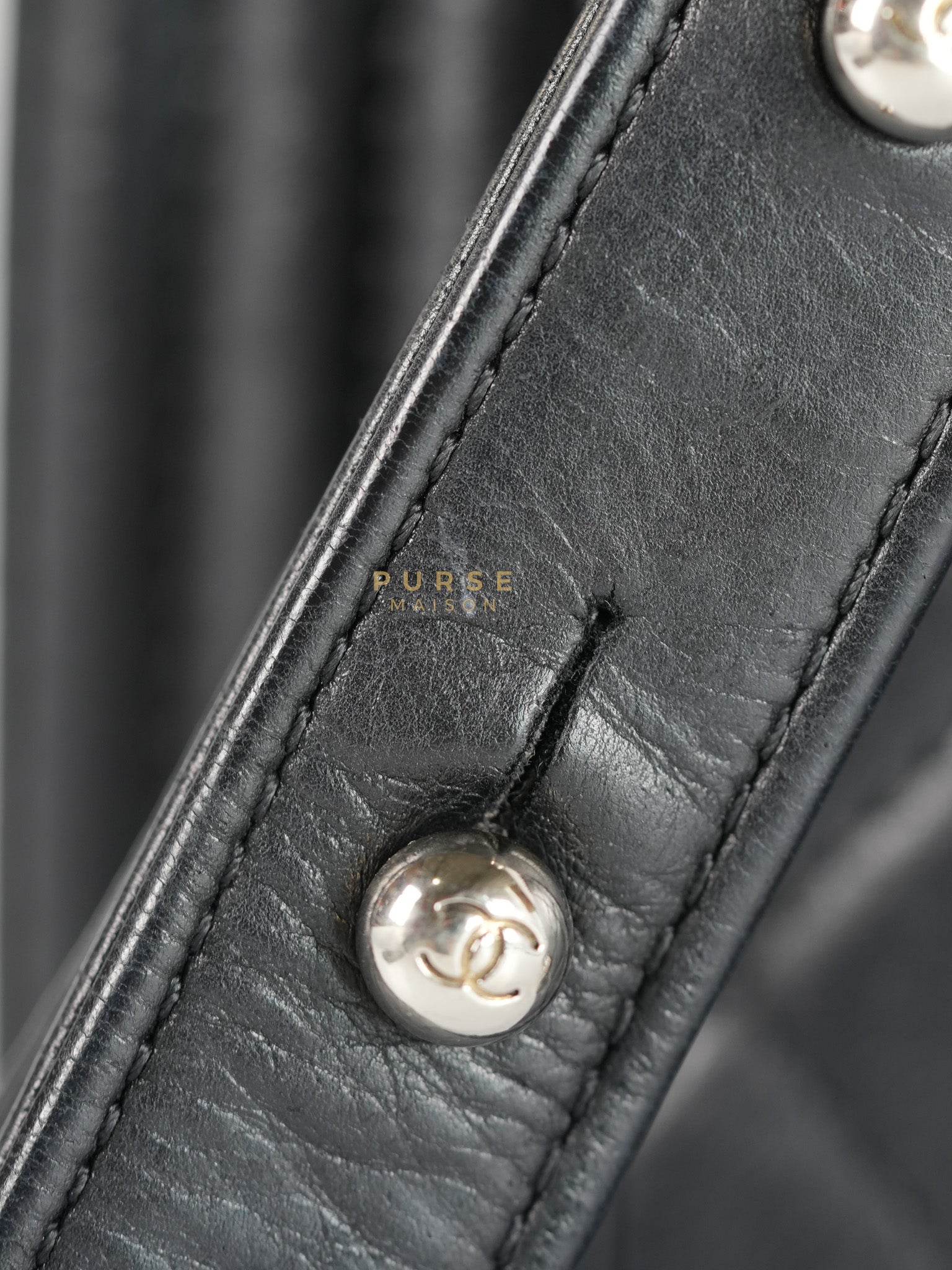 Boy Old Medium in Black Quilted Lambskin Leather & Ruthenium Hardware Series 19 | Purse Maison Luxury Bags Shop