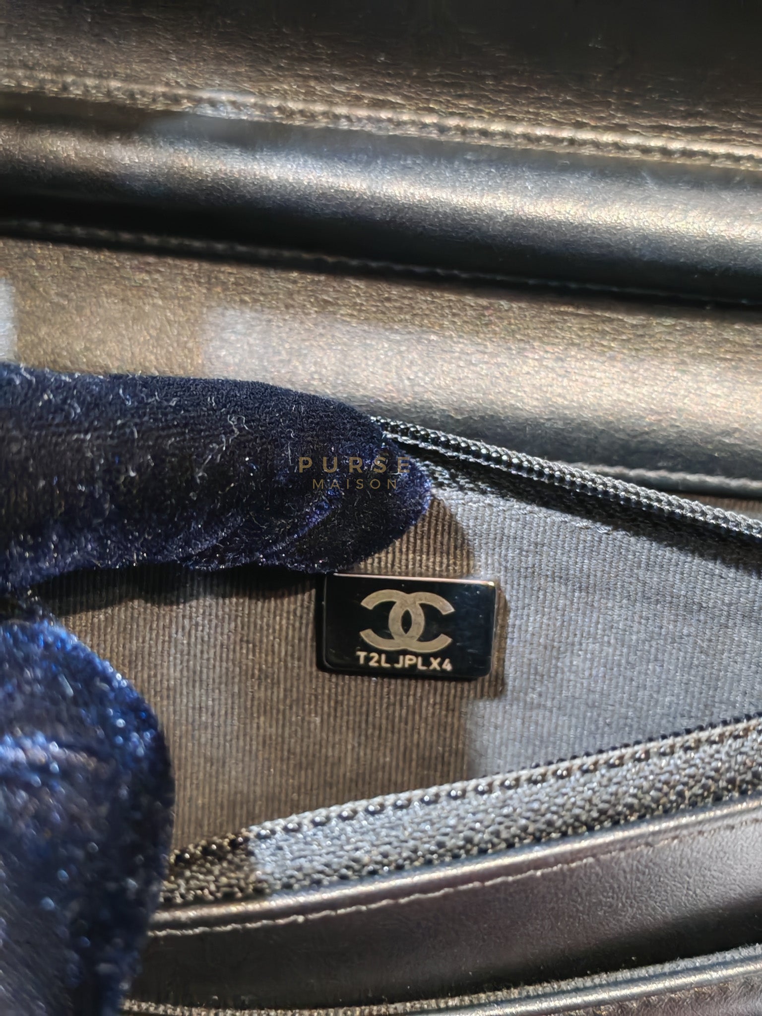 Boy Wallet on Chain in Black Caviar Leather Ruthenium Hardware (Microchip) | Purse Maison Luxury Bags Shop