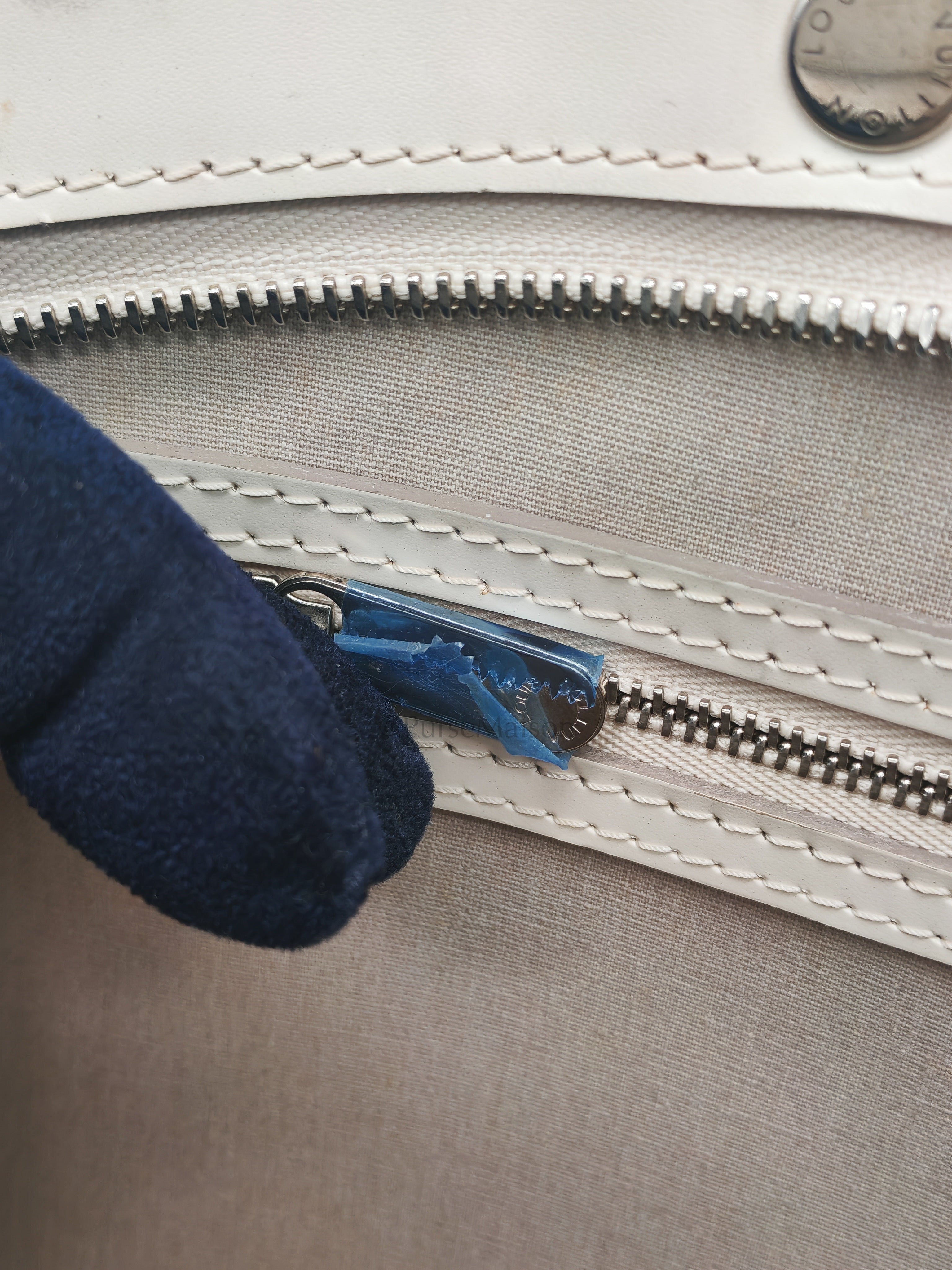 Brea GM in White Ivorie Epi Leather & Silver Hardware | Purse Maison Luxury Bags Shop