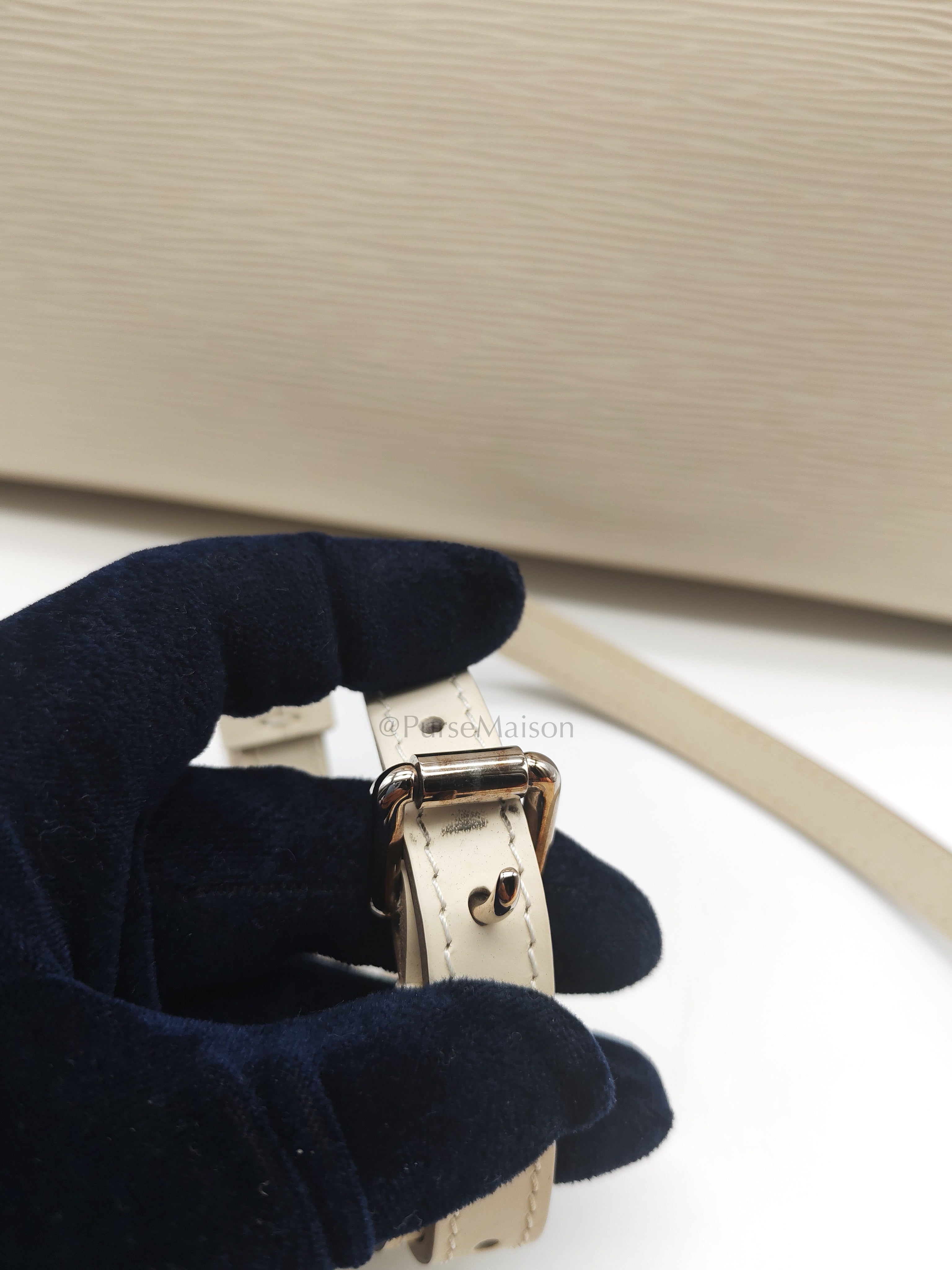 Brea GM in White Ivorie Epi Leather & Silver Hardware | Purse Maison Luxury Bags Shop