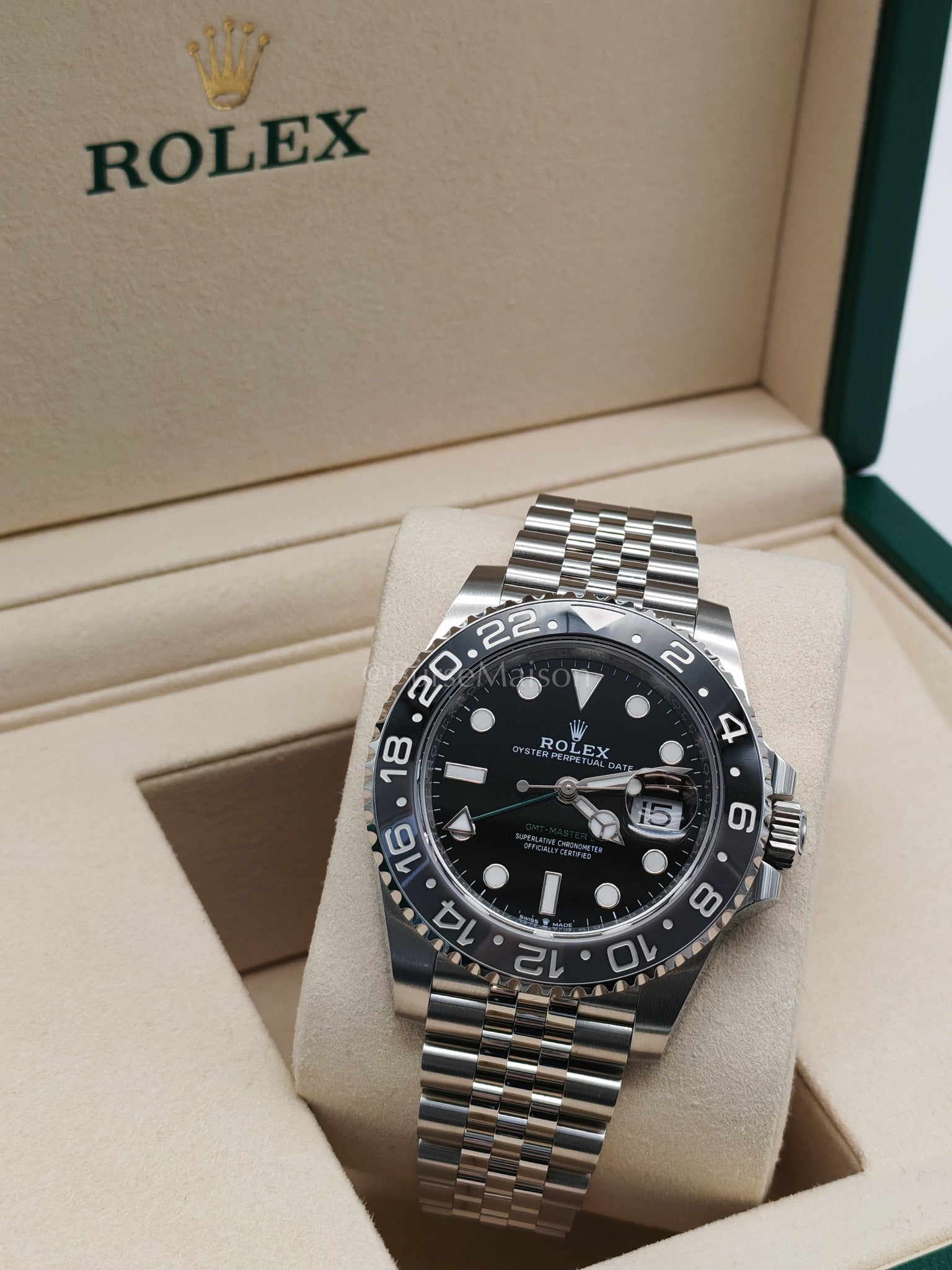 "Bruce Wayne" 40mm GMT-Master II Black Dial Oyster Perpetual Date Jubilee Silver Stainless Steel Strap Year 2025 (Reference Number: 126710GRNR) | Purse Maison Luxury Bags Shop