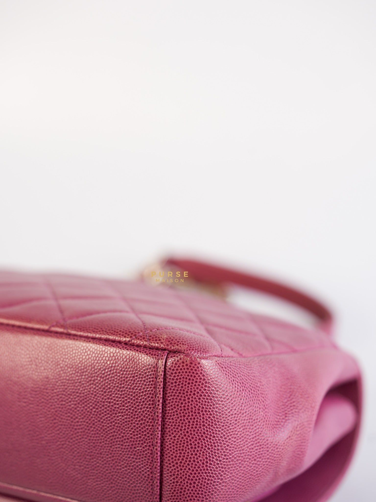 Business Affinity Medium in Mauve Pink Caviar and Light Gold Hardware Series 23 | Purse Maison Luxury Bags Shop