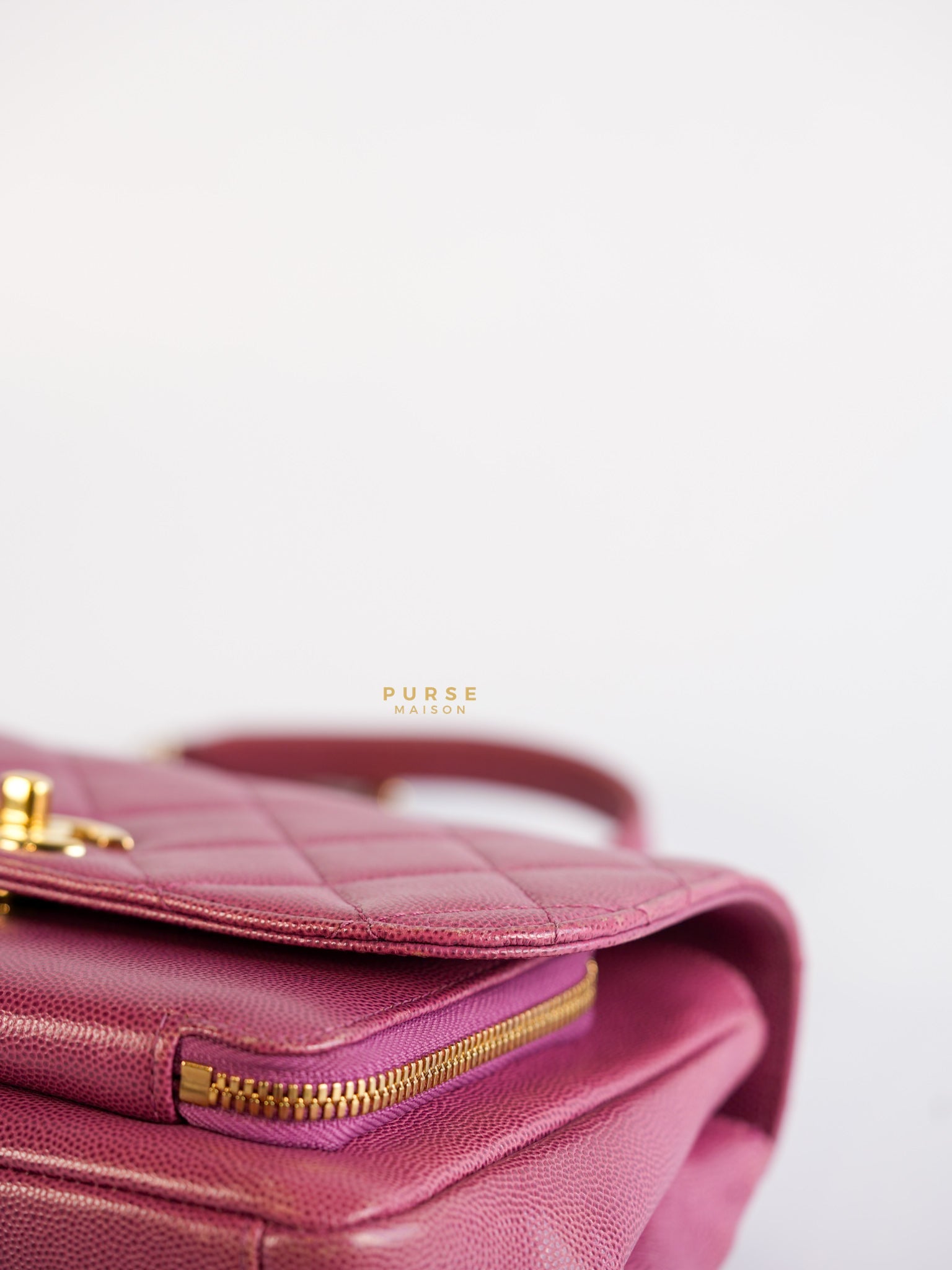 Business Affinity Medium in Mauve Pink Caviar and Light Gold Hardware Series 23 | Purse Maison Luxury Bags Shop