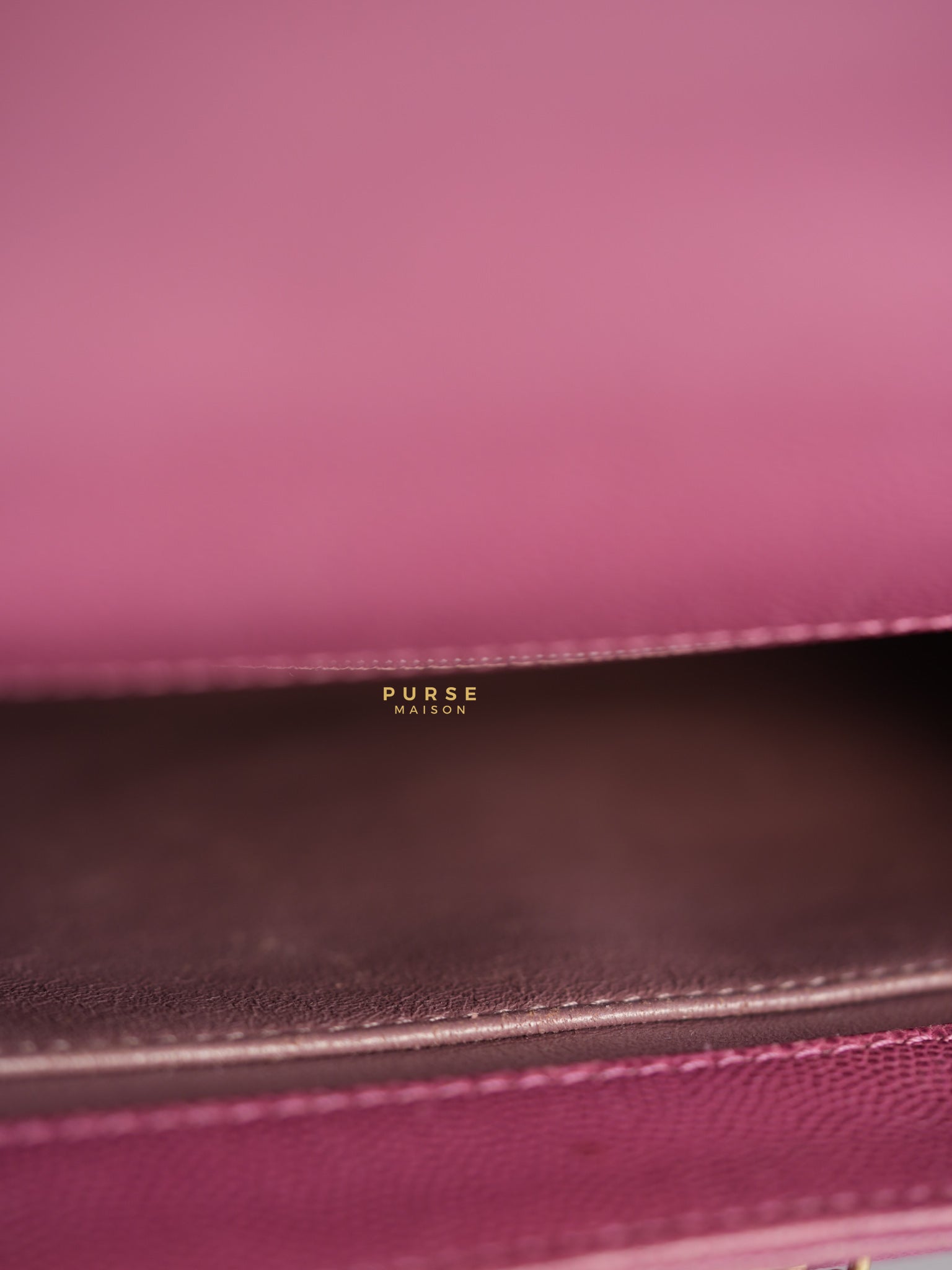 Business Affinity Medium in Mauve Pink Caviar and Light Gold Hardware Series 23 | Purse Maison Luxury Bags Shop