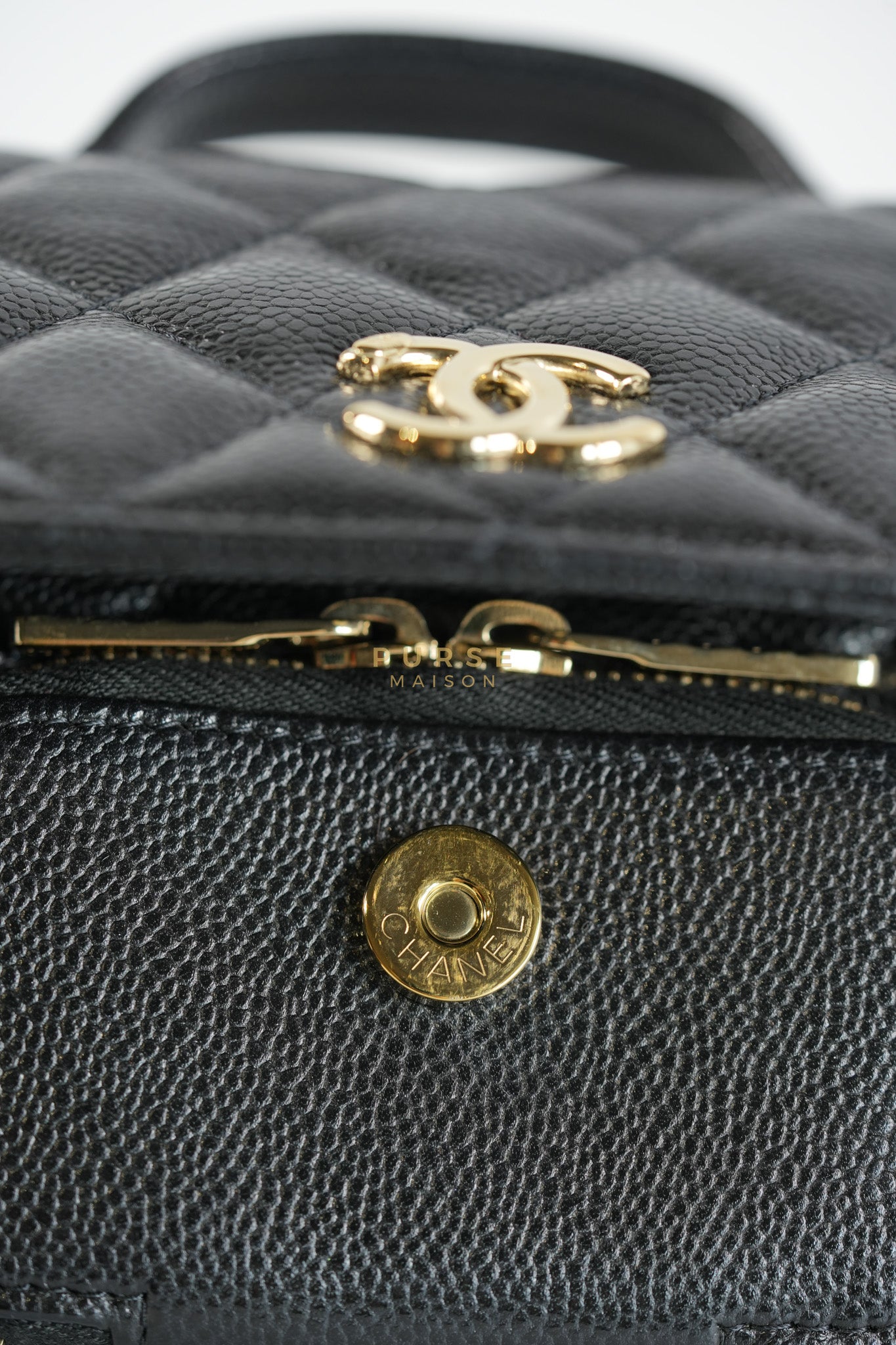 Business Affinity Wallet on Chain (WOC) In Black Caviar Leather and Light Gold Hardware (Microchip) | Purse Maison Luxury Bags Shop
