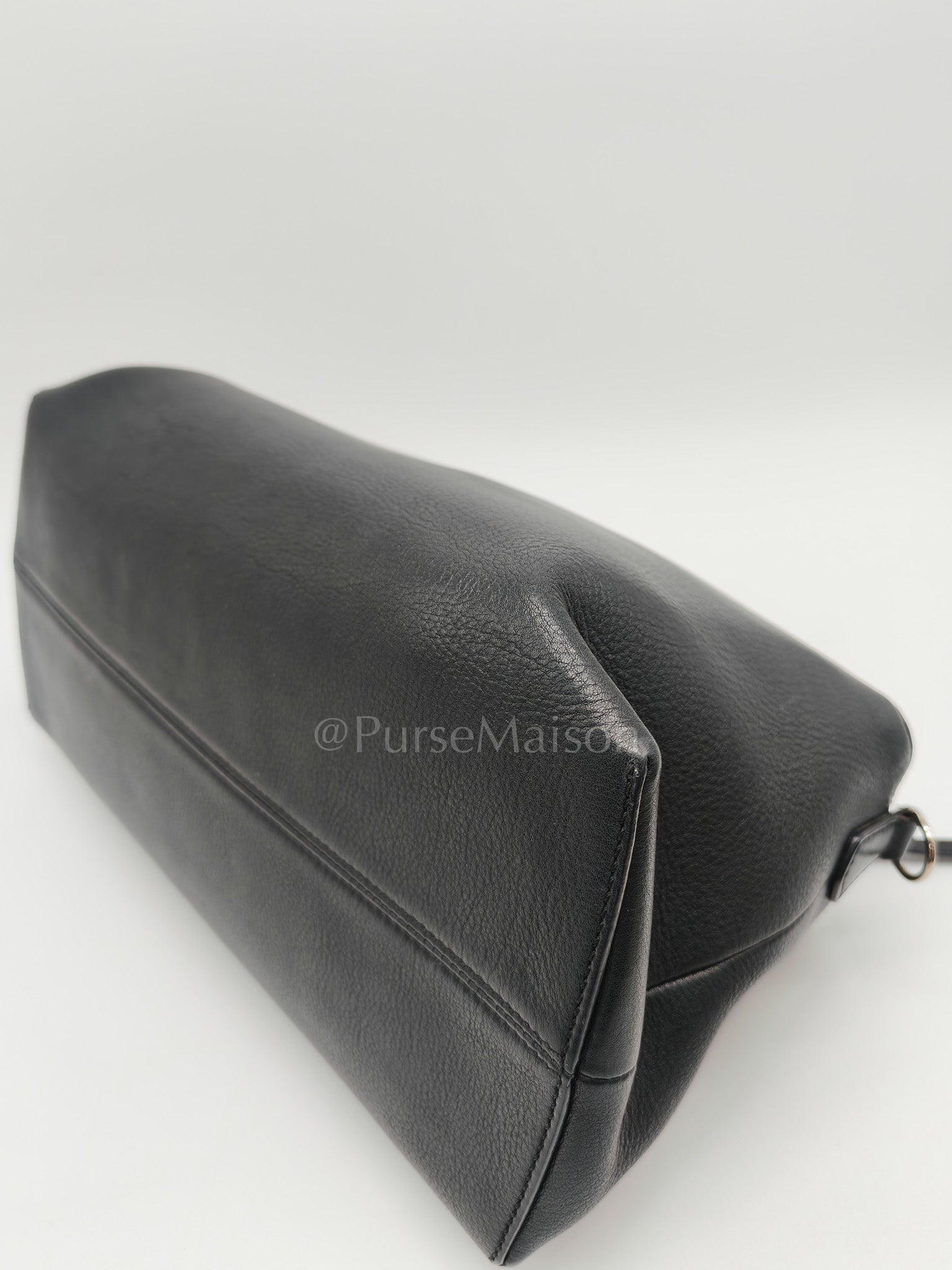 By The Way Black Medium in Black Calfskin Leather | Purse Maison Luxury Bags Shop