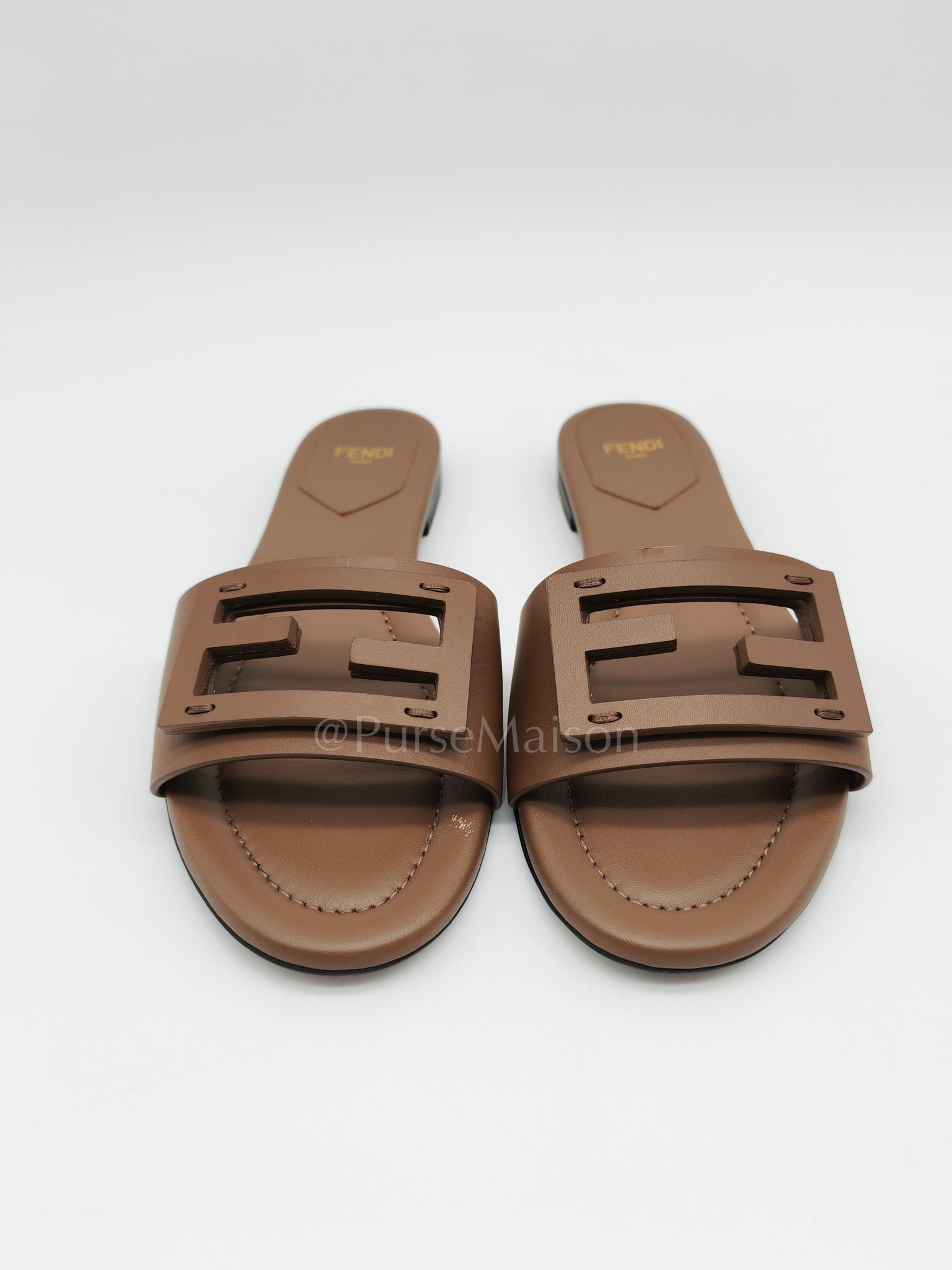 Baguette Slides in Brown Leather Size 37 EU (24 cm)
