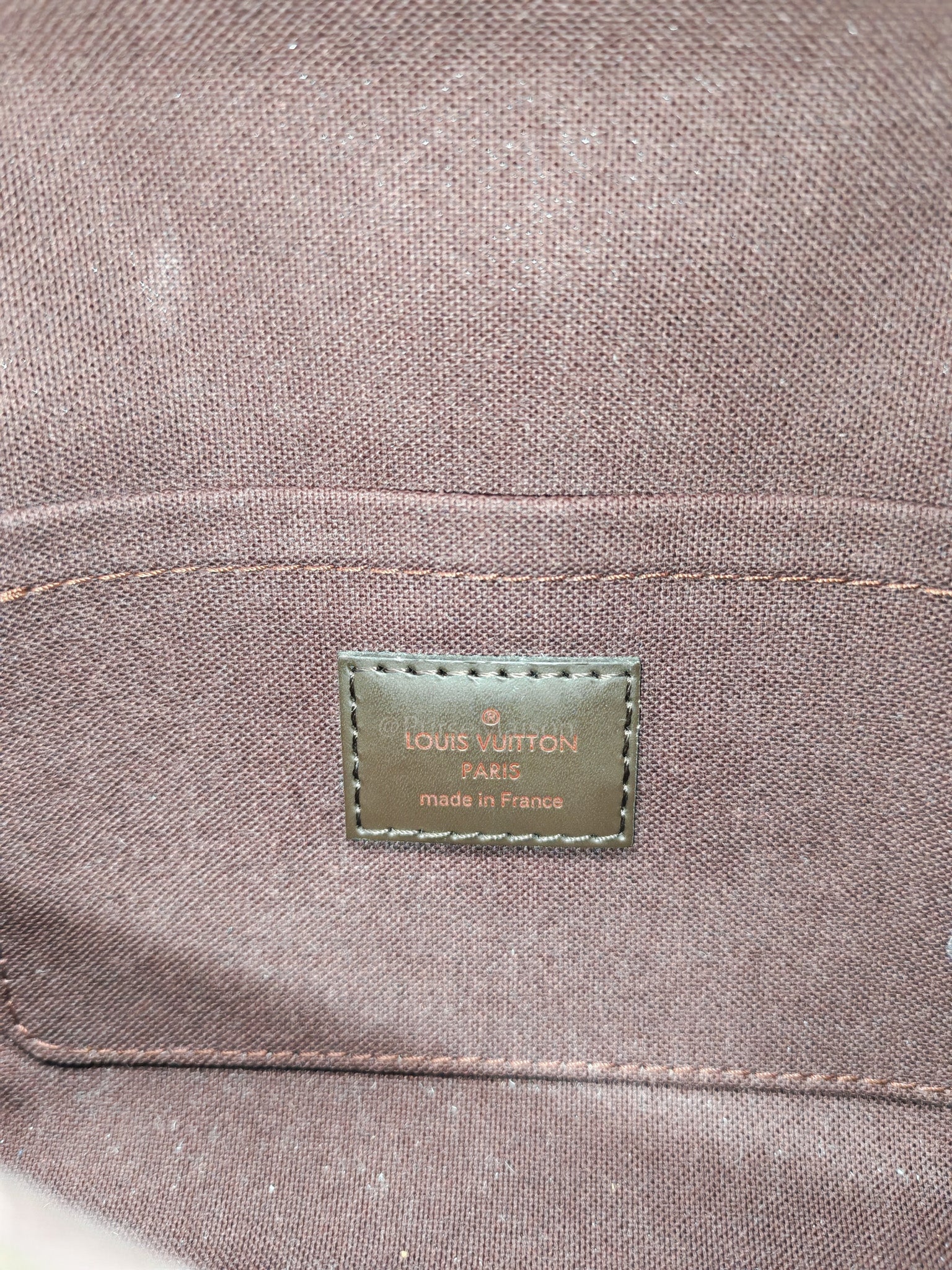 Favorite PM Pochette in Damier Ebene Canvas Shoulder Bag (Date Code: DU2124)