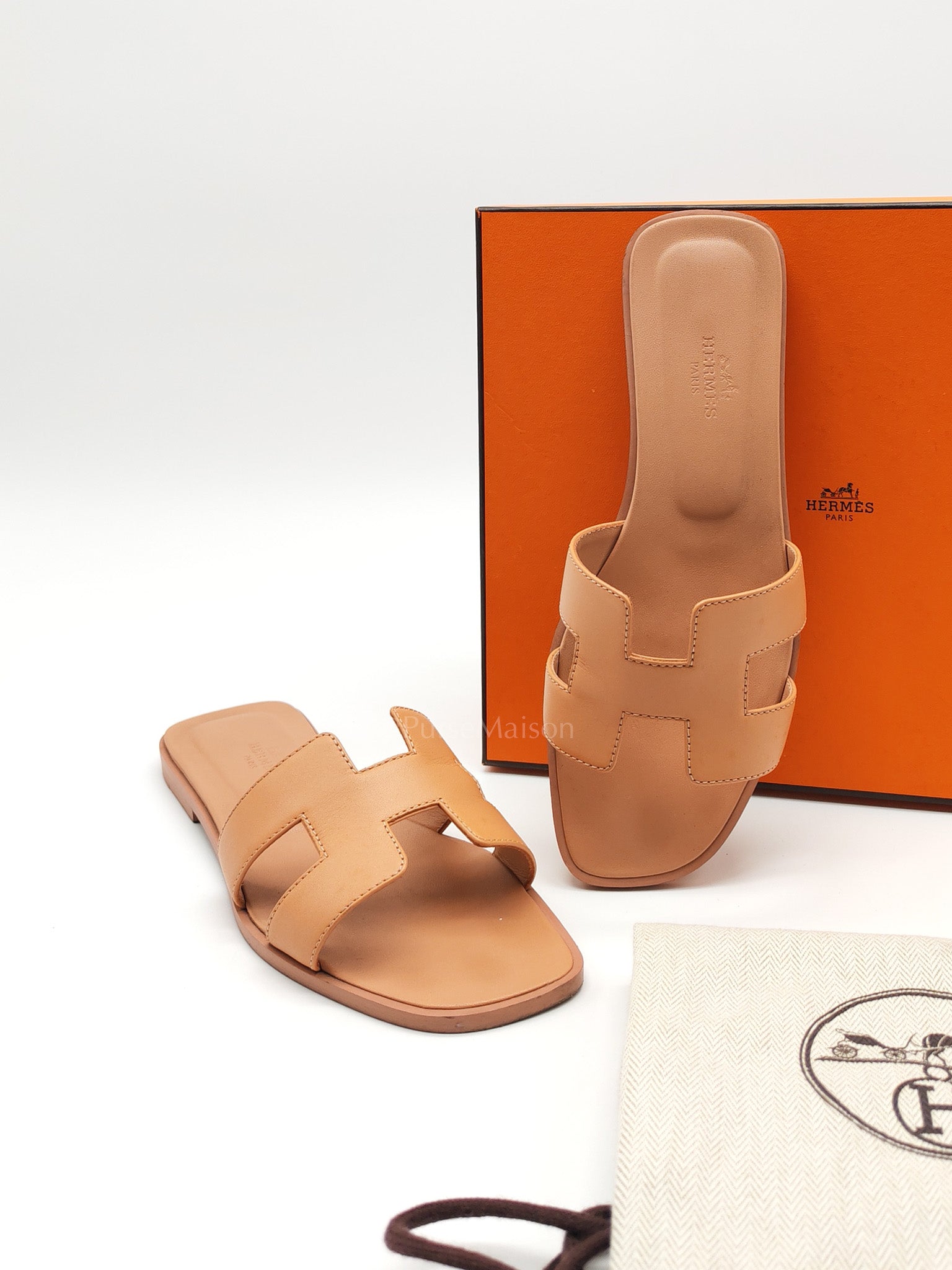 Oran Sandals in Peach Swift Leather Size 37 (24cm)