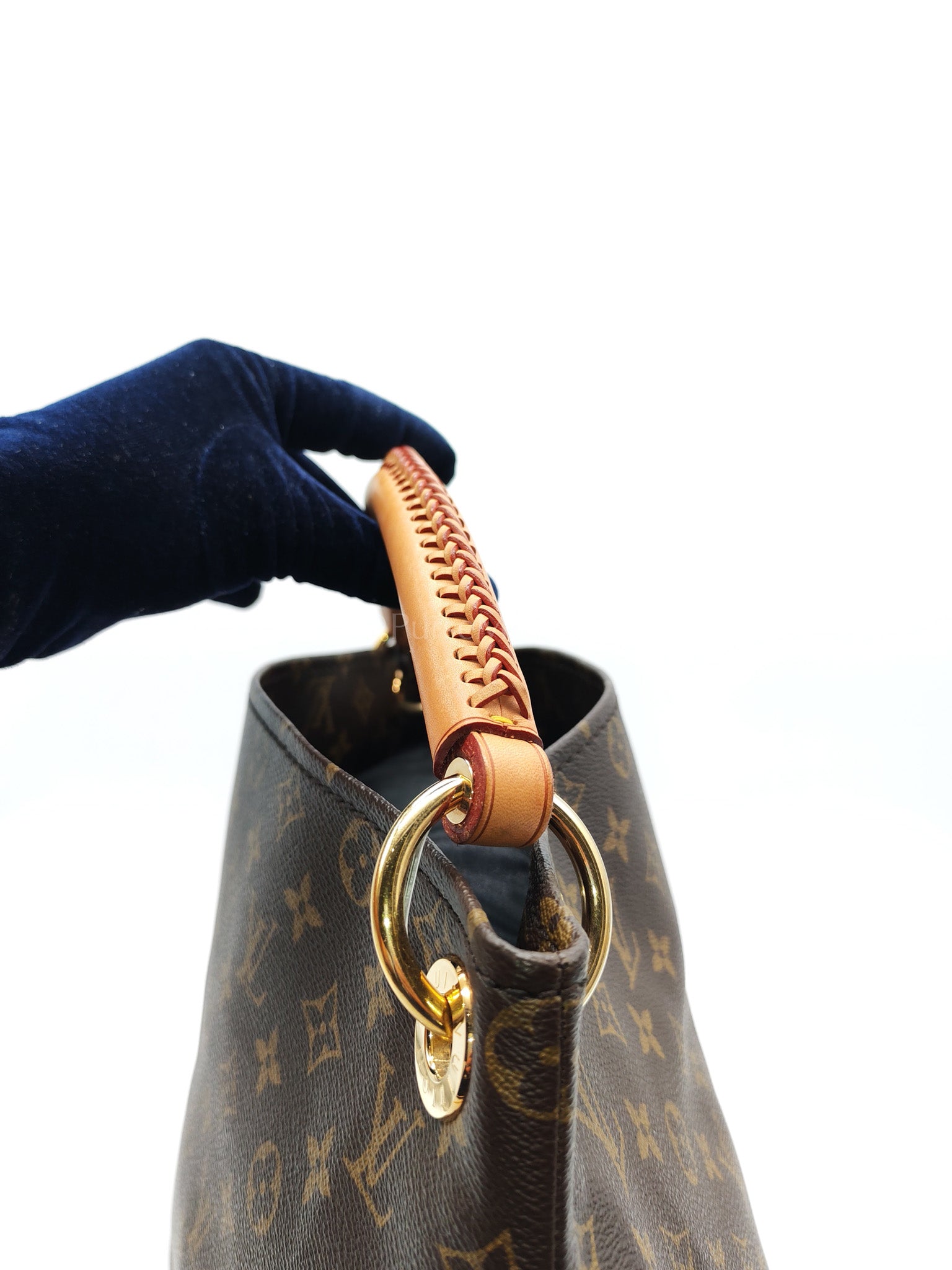 Artsy Bag MM in Monogram Canvas (Microchip)