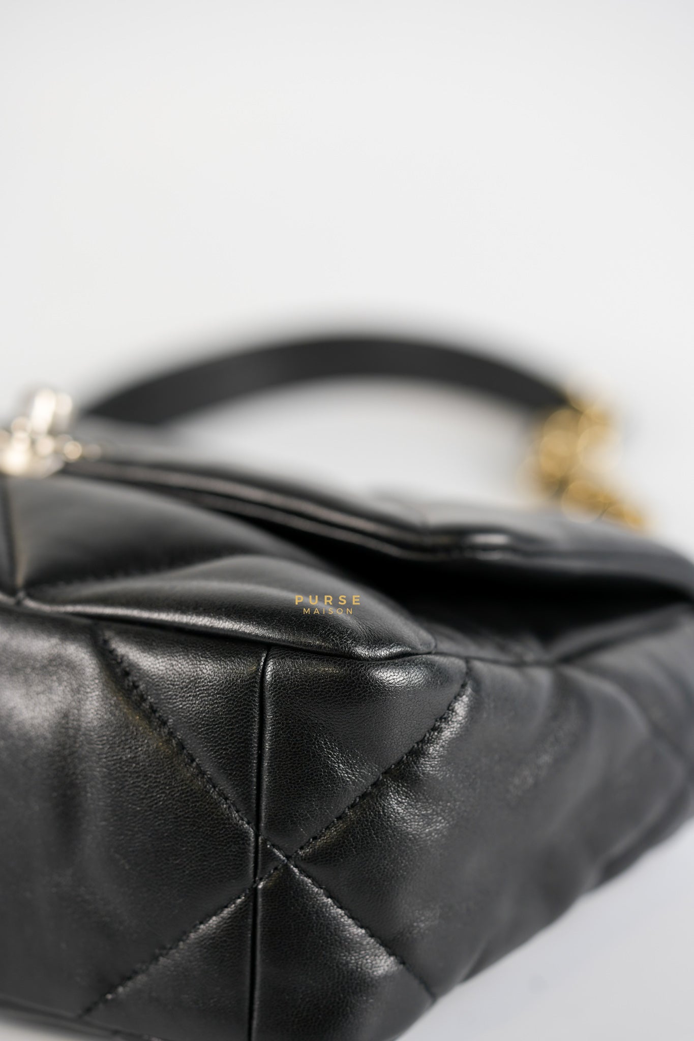 C19 Small in Black Lambskin Leather & Mixed Hardware(microchip) | Purse Maison Luxury Bags Shop