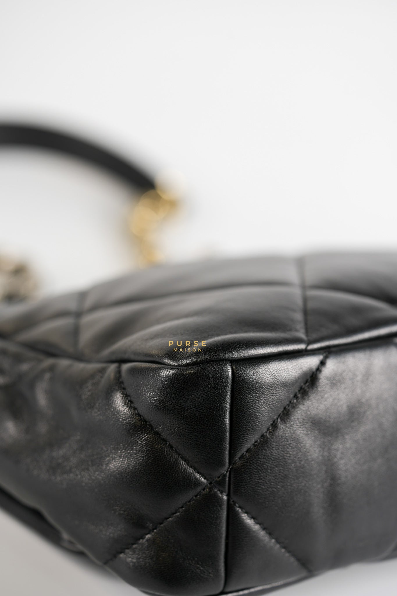 C19 Small in Black Lambskin Leather & Mixed Hardware(microchip) | Purse Maison Luxury Bags Shop