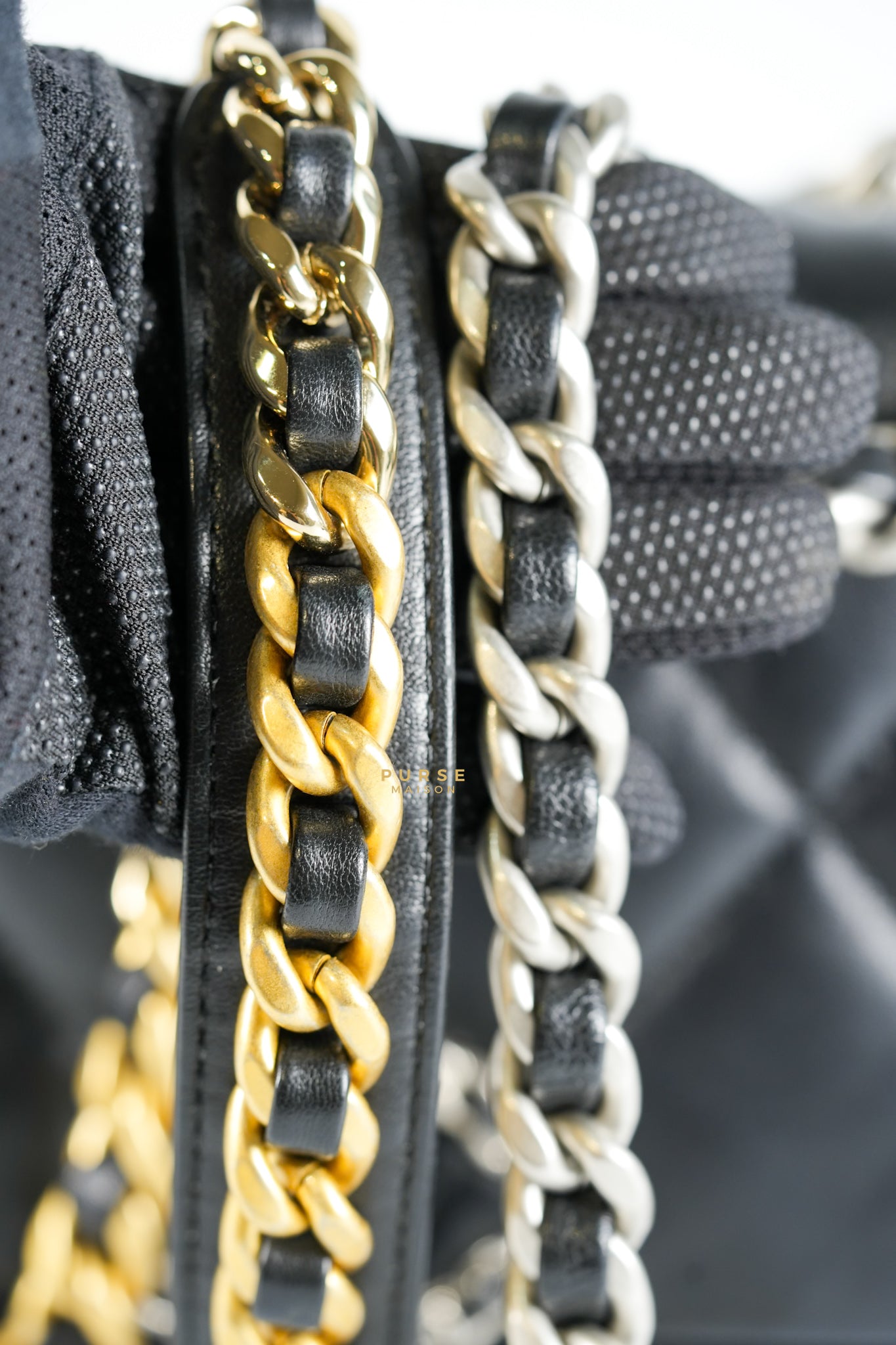 C19 Small in Black Lambskin Leather & Mixed Hardware(microchip) | Purse Maison Luxury Bags Shop