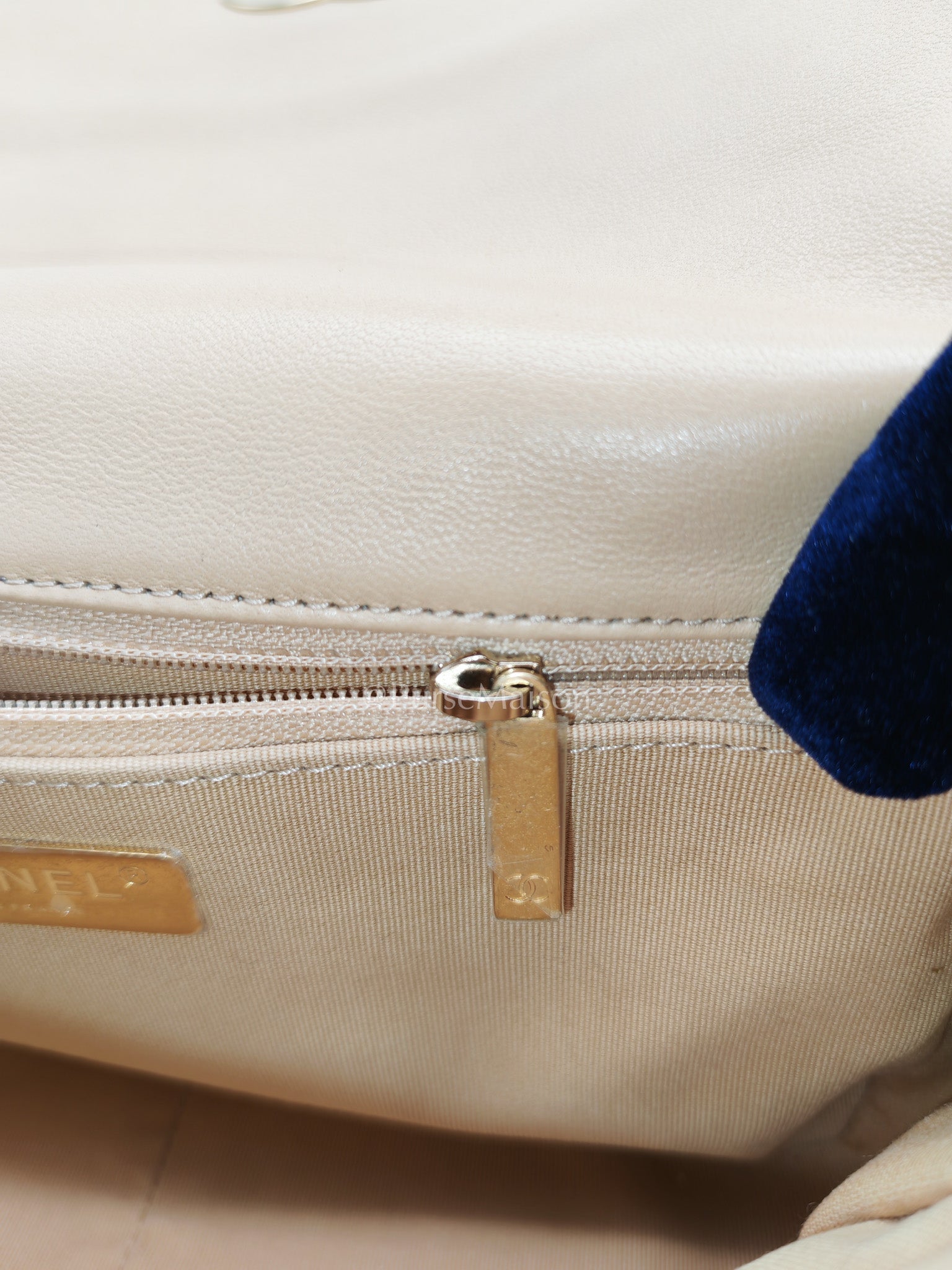 Chanel 19 Small in Beige Quilted Lambskin Leather and Mixed Hardware (Microchip)
