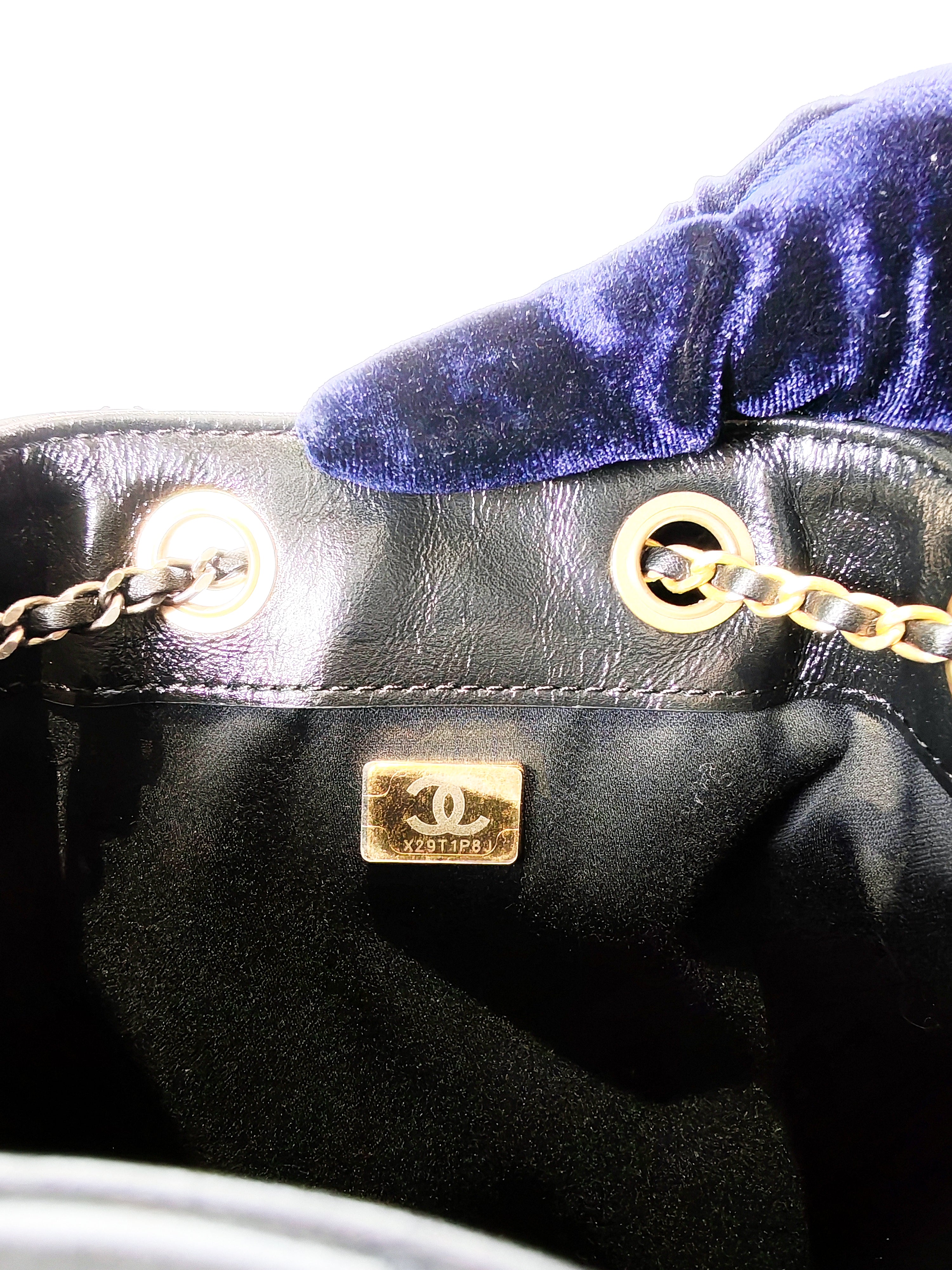 C25 Small in Black Shiny Calfskin Leather and Mixed Hardware (Microchip) | Purse Maison Luxury Bags Shop