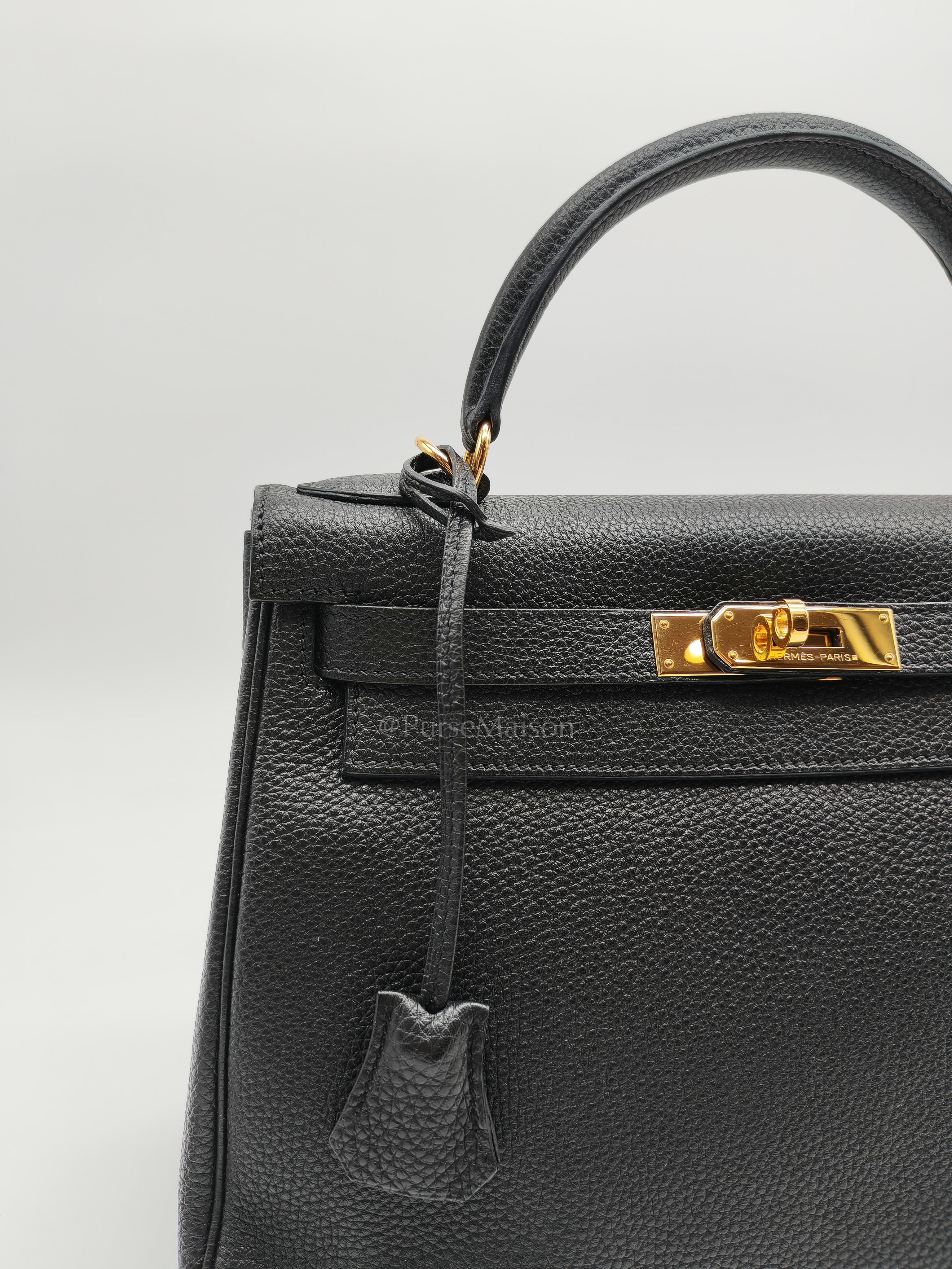 Kelly 28 Retourne in Black Togo Leather & Gold Hardware Stamp Square M (2009)