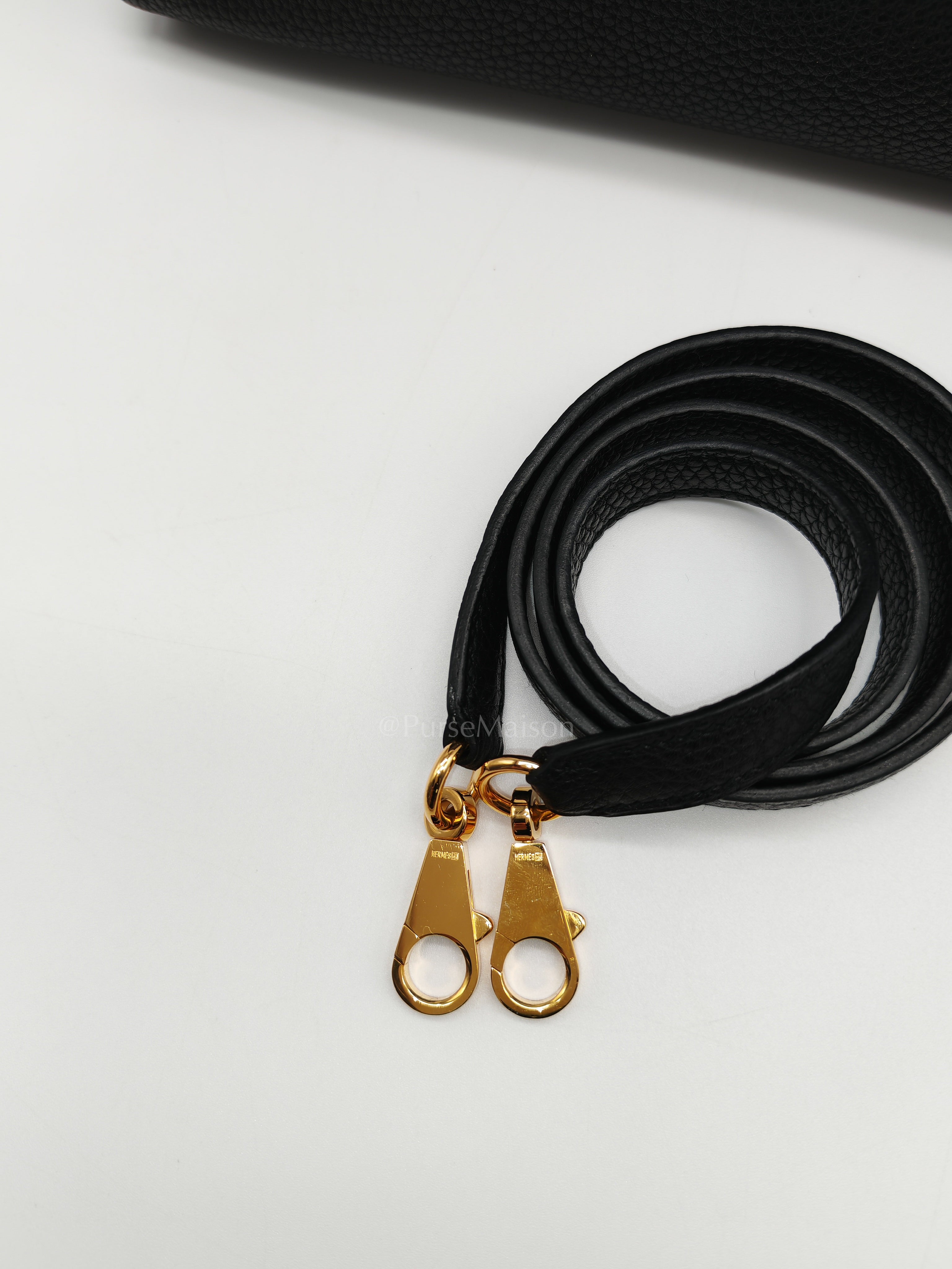 Kelly 28 Retourne in Black Togo Leather & Gold Hardware Stamp Square M (2009)