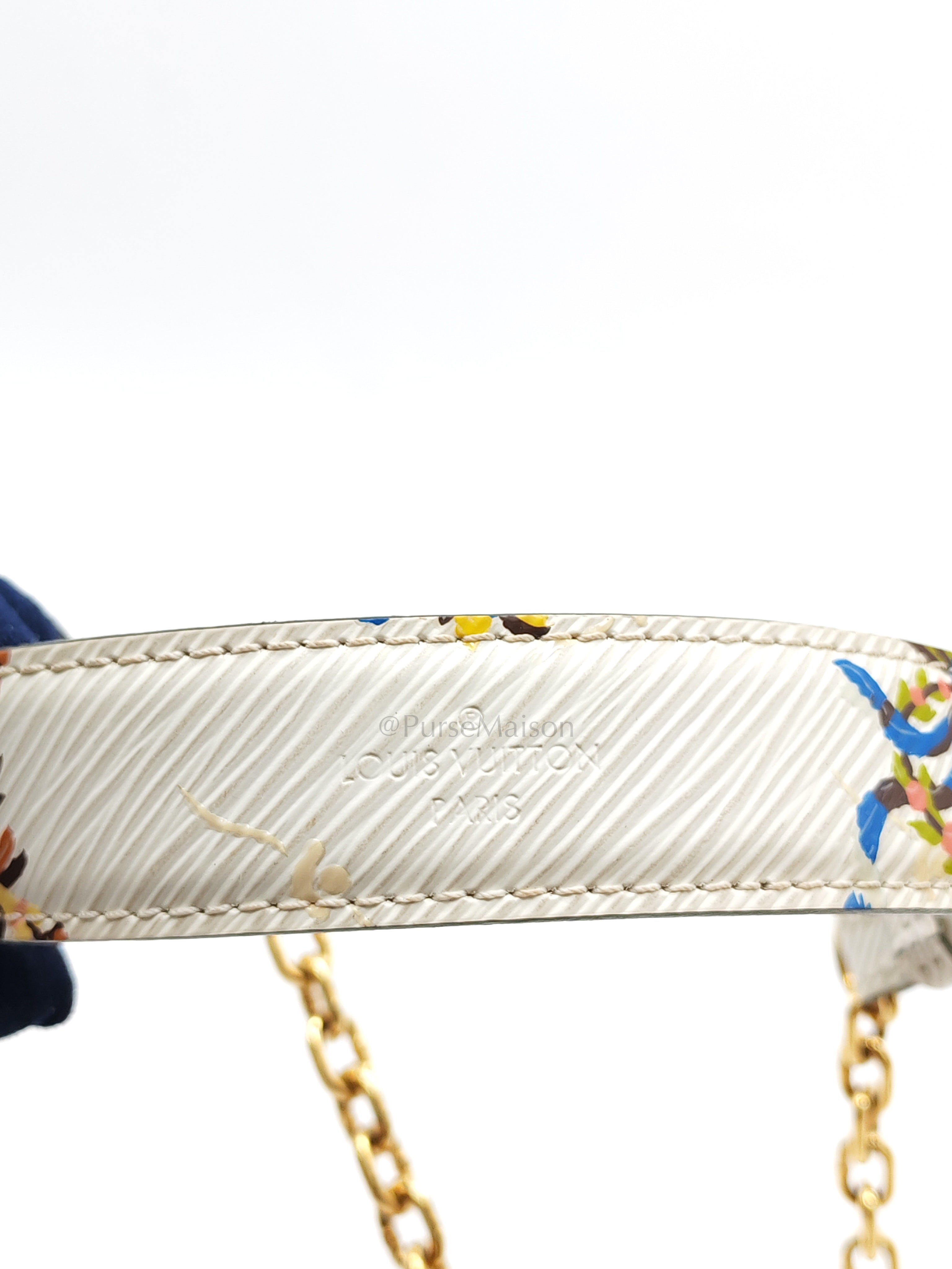 Twist Lock MM in White Romantic Blossom Epi Leather & Gold Hardware (Date Code: SR0138)