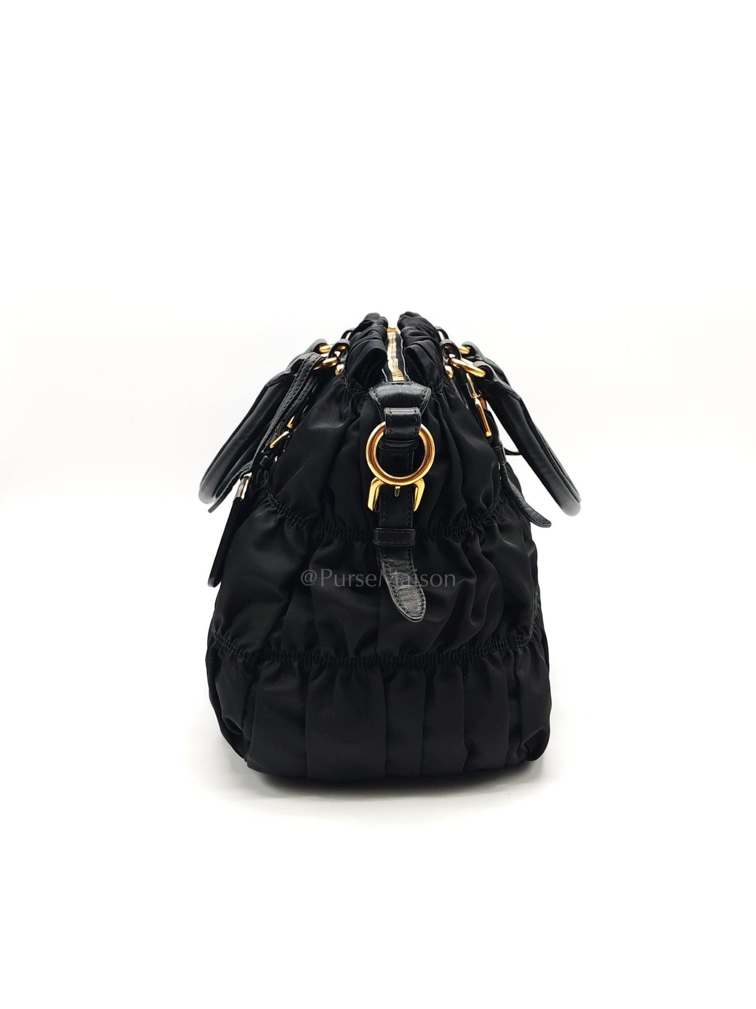 Tessuto Gaufre in Black Nylon Shoulder Bag