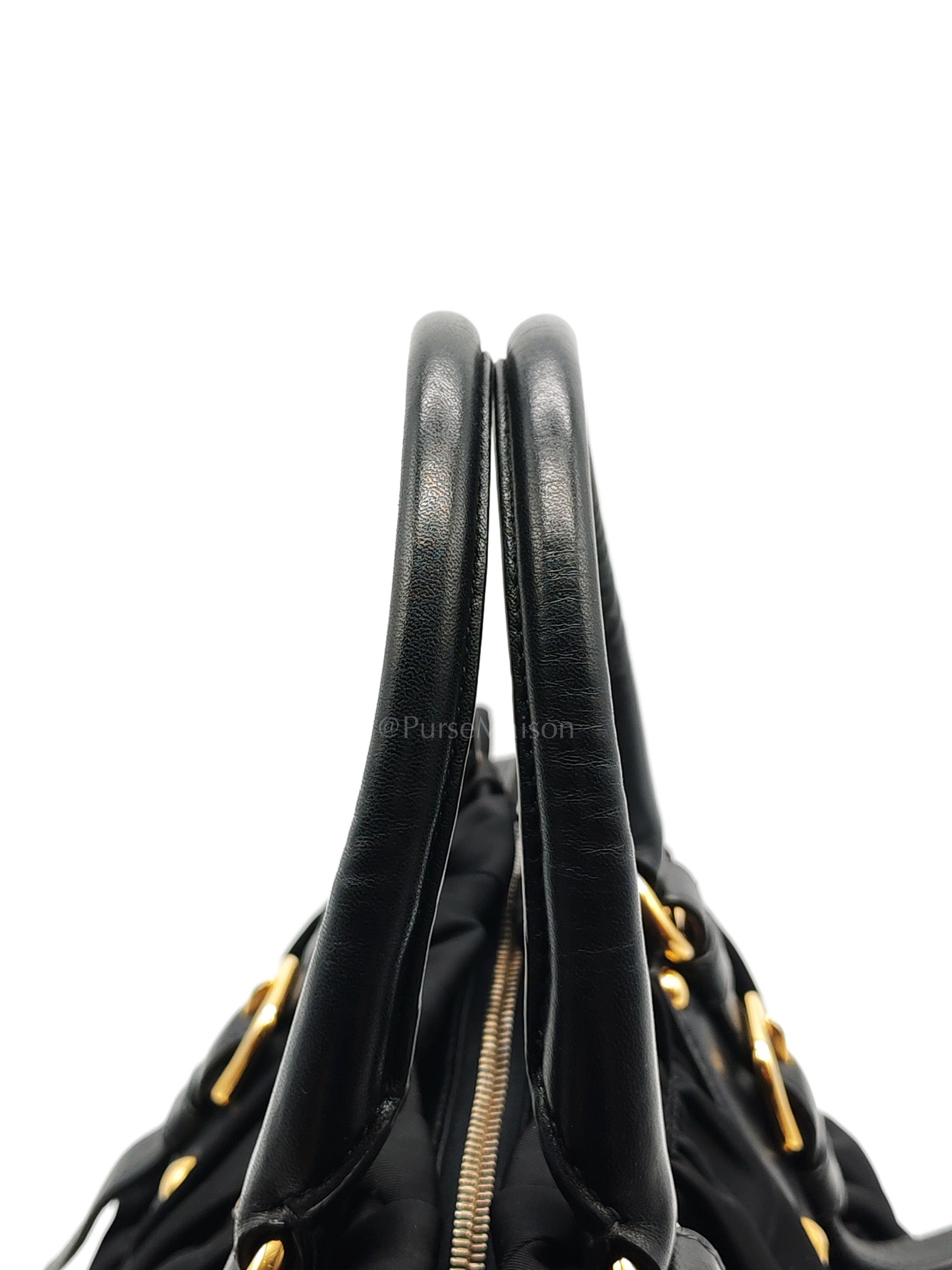 Tessuto Gaufre in Black Nylon Shoulder Bag