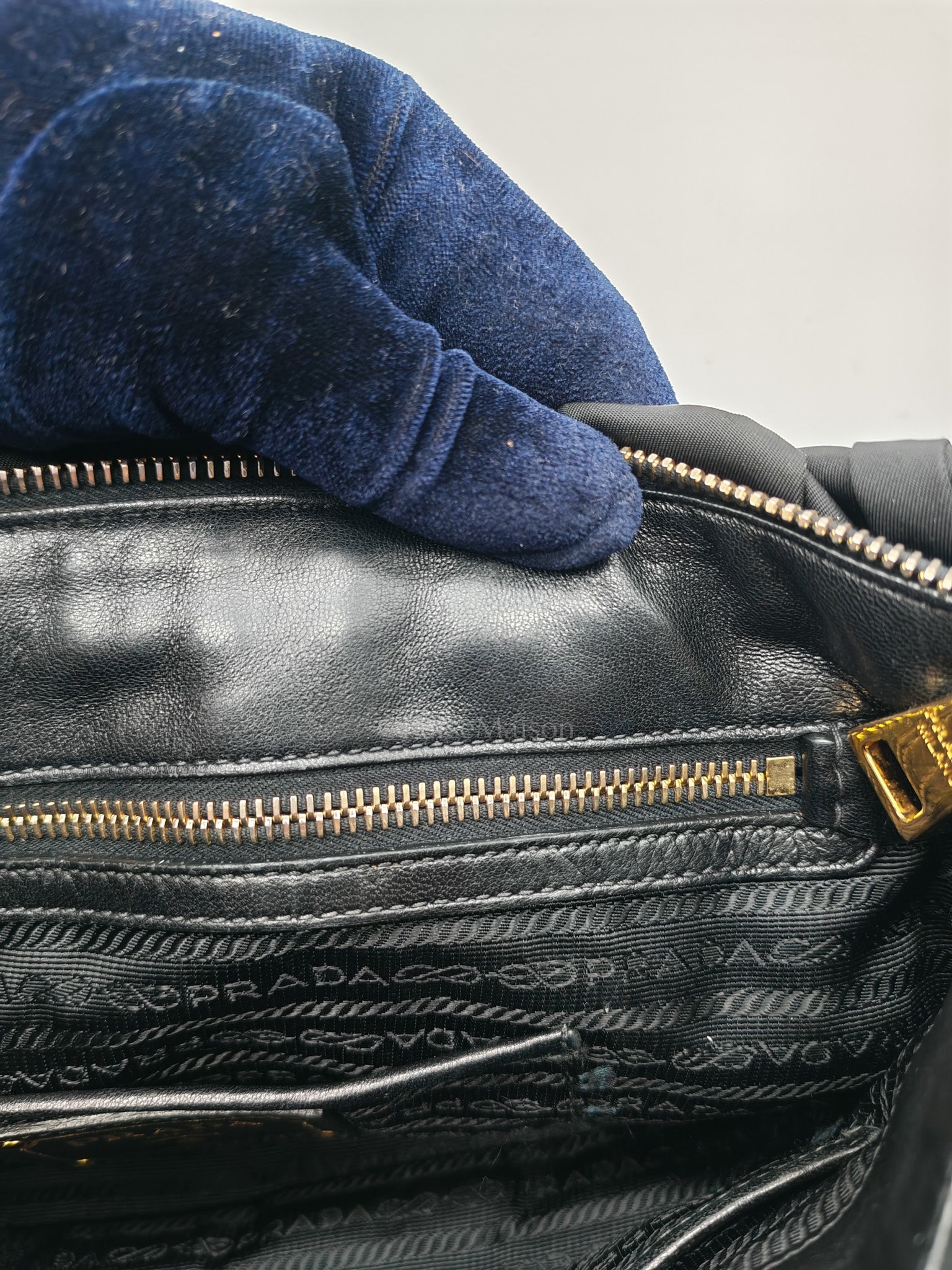 Tessuto Gaufre in Black Nylon Shoulder Bag