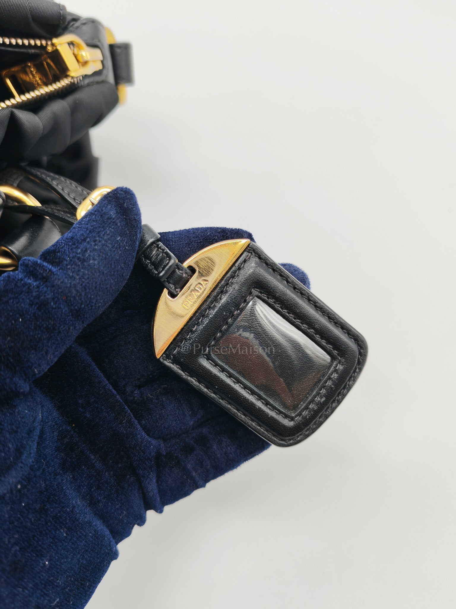 Tessuto Gaufre in Black Nylon Shoulder Bag