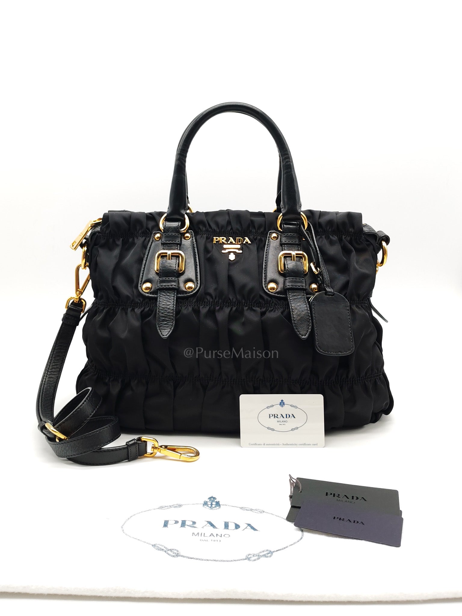 Tessuto Gaufre in Black Nylon Shoulder Bag