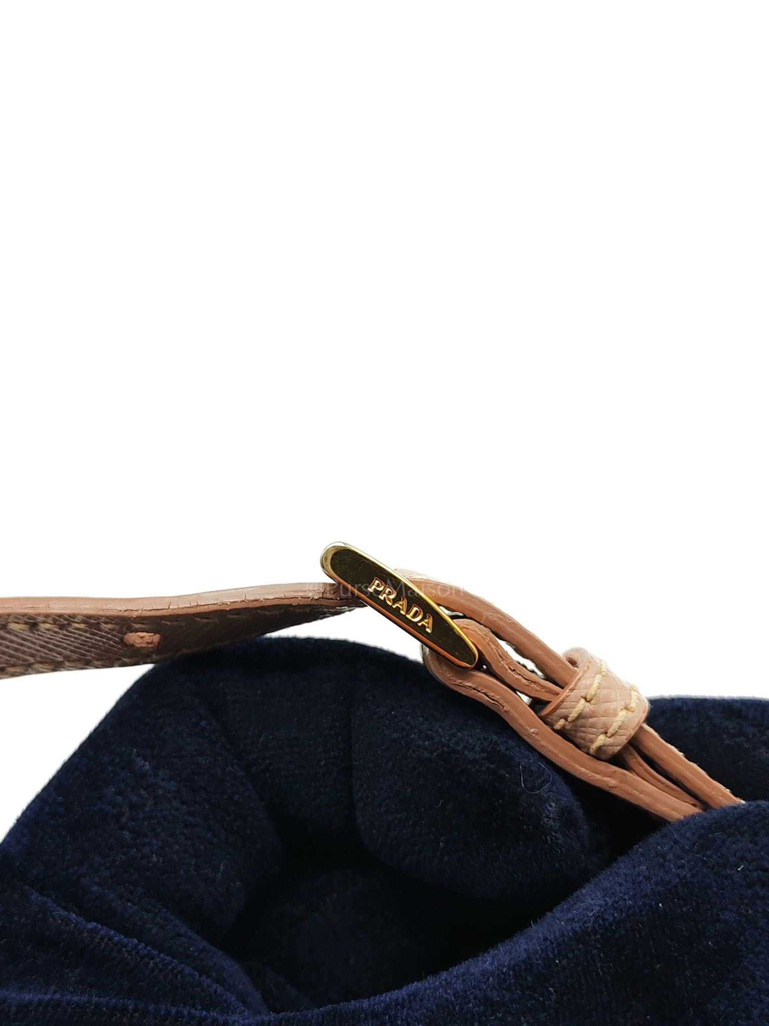 Promenade Bag Medium in Beige Saffiano Lux Leather