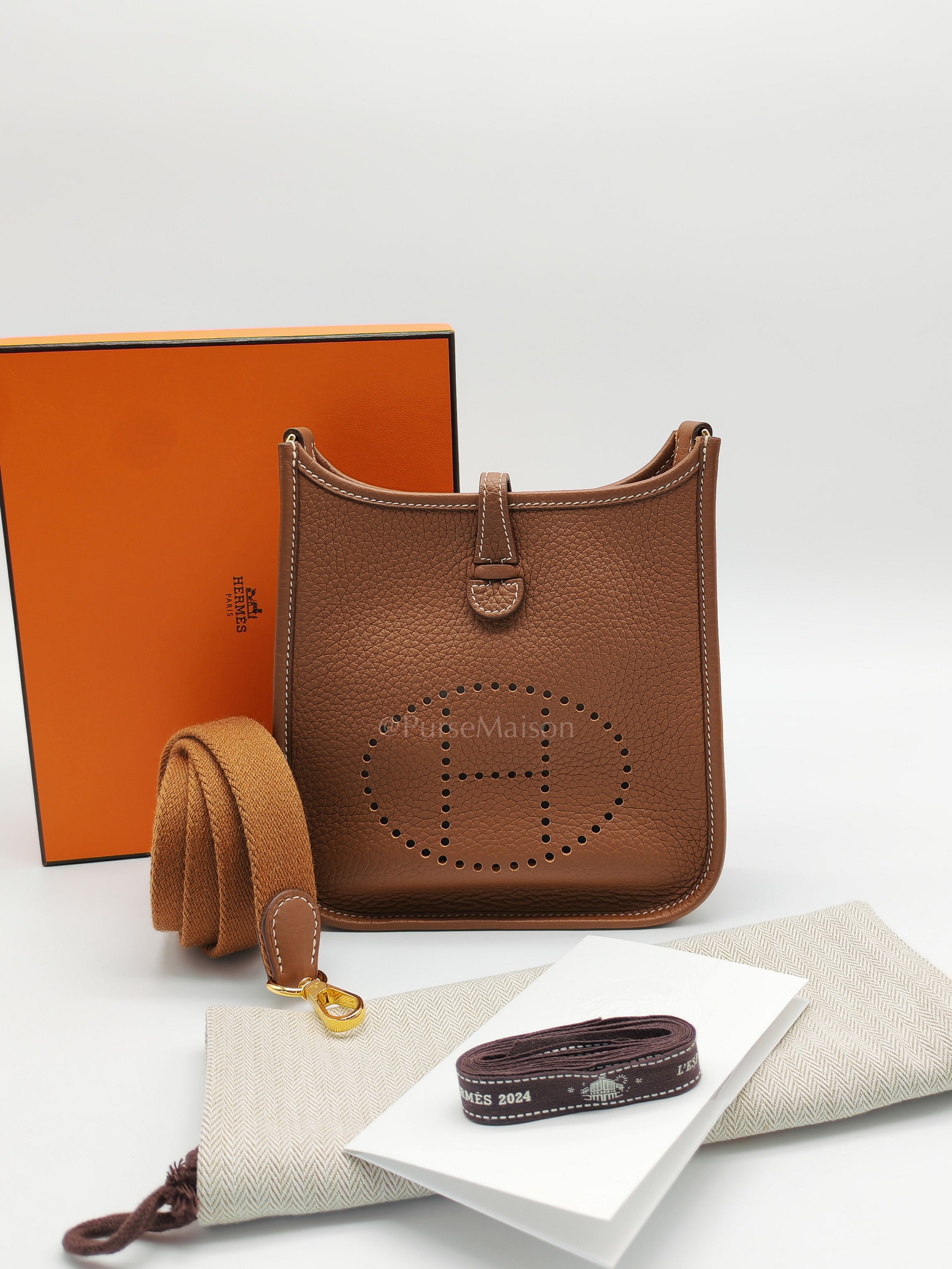 Evelyne TPM Gold Clemence Leather in Gold Hardware Stamp W(2024)