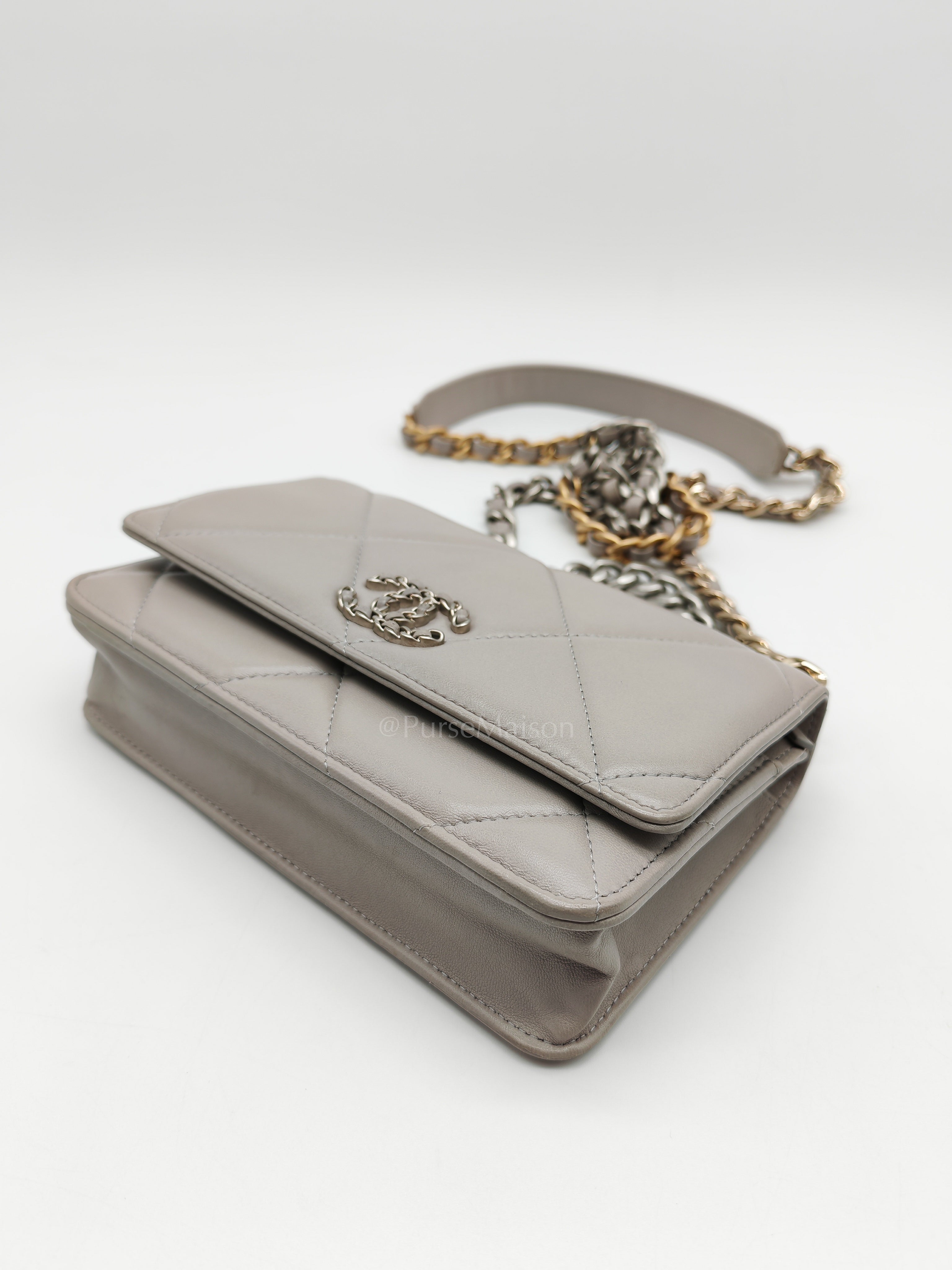 Wallet on Chain in Gray Lambskin Leather & Mixed Hardware Microchip
