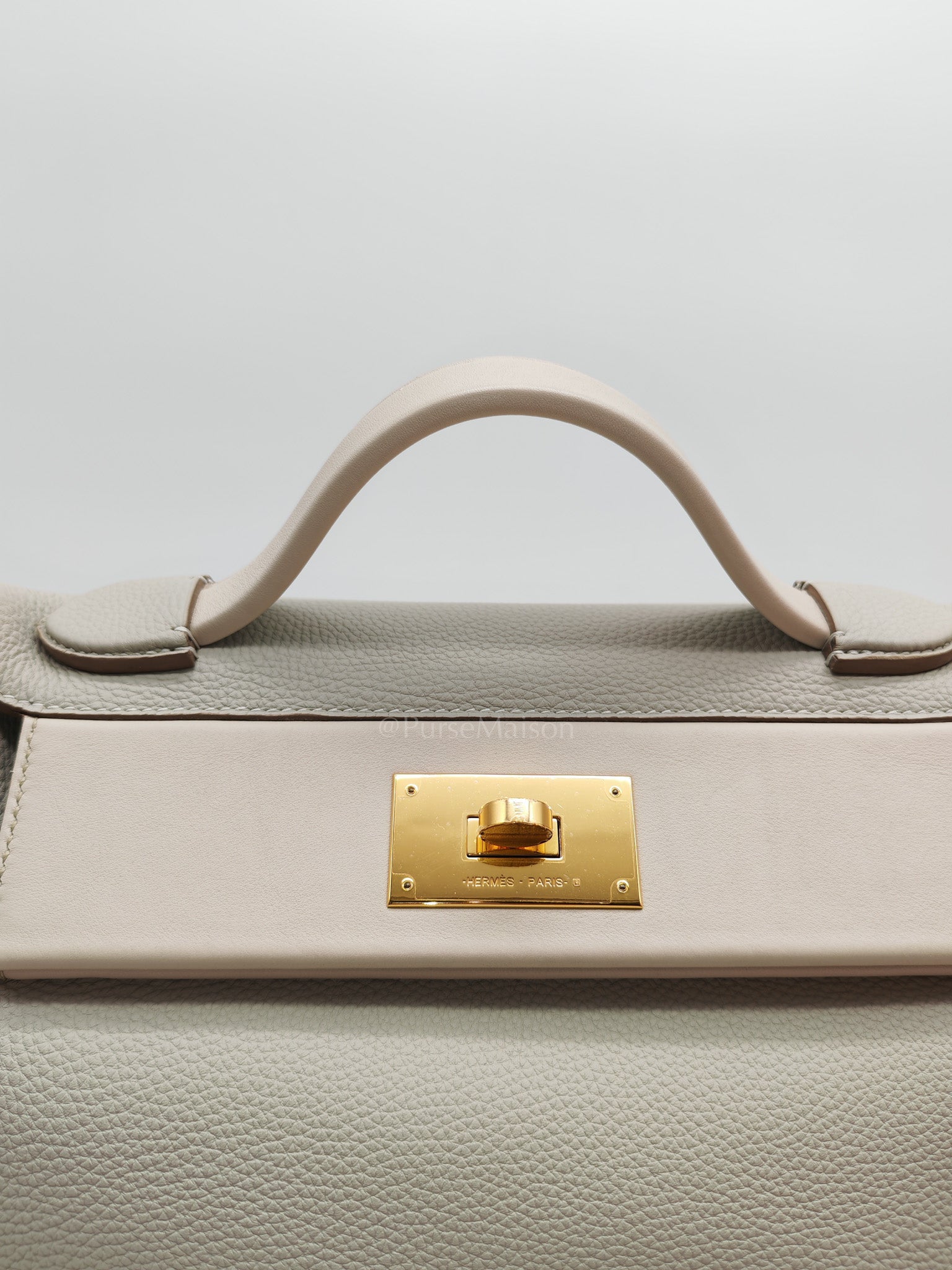 24/24 29 Bag in Beton Togo Leather & Gold Hardware Stamp Y (2020)