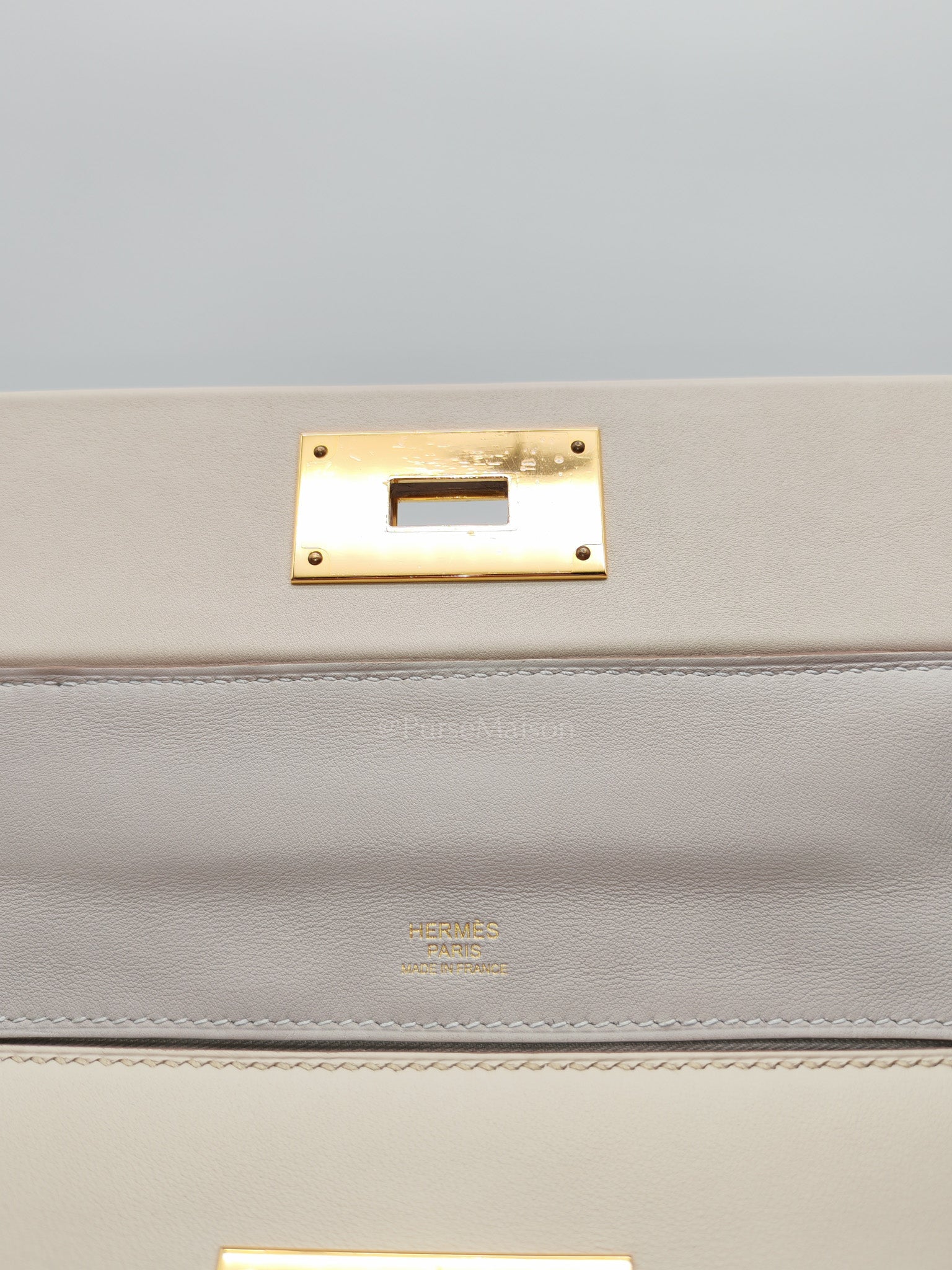 24/24 29 Bag in Beton Togo Leather & Gold Hardware Stamp Y (2020)