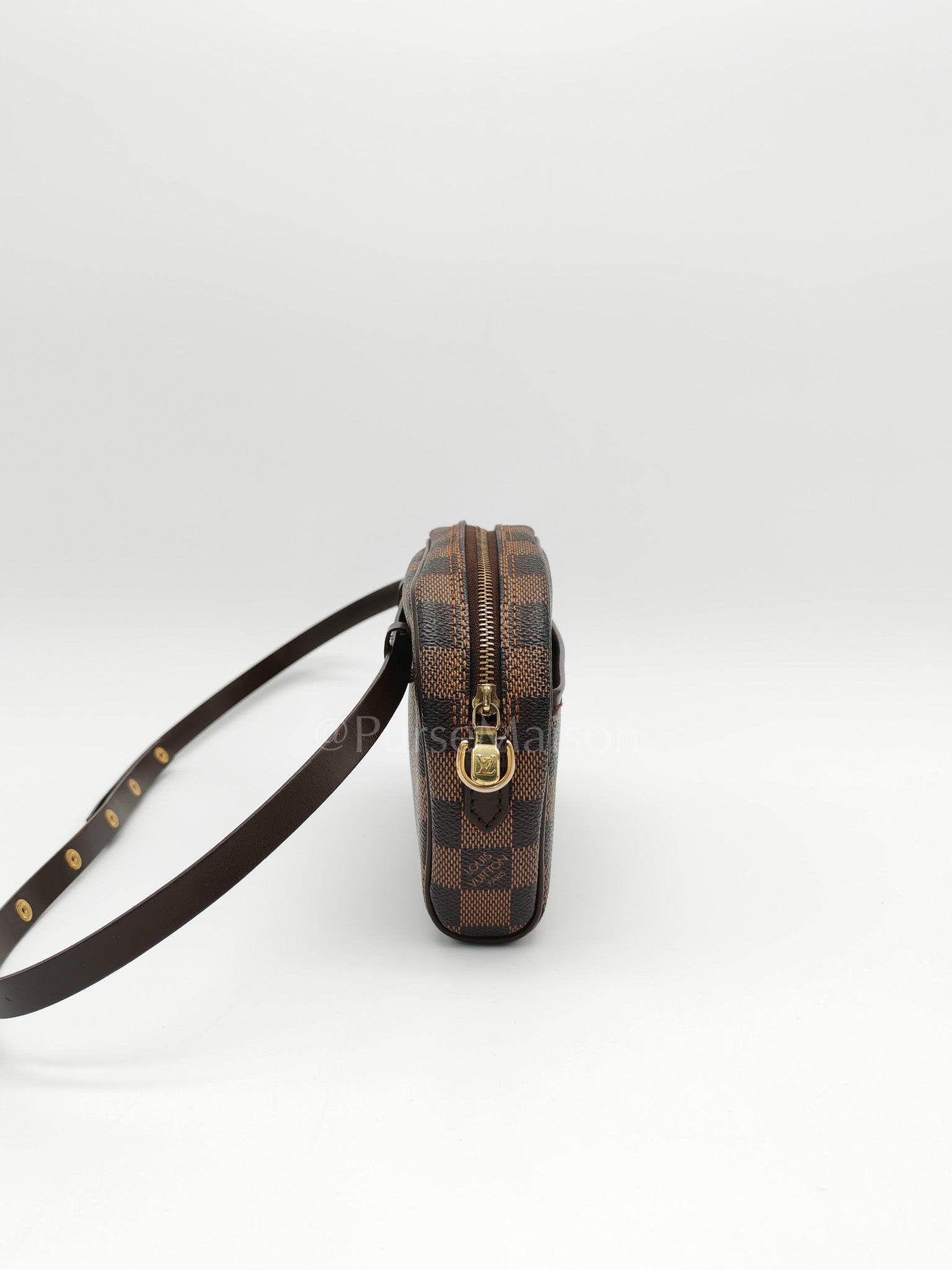 Pochette Ipanema in Damier Ebene Canvas and Gold Hardware (Datecode: FL0063)