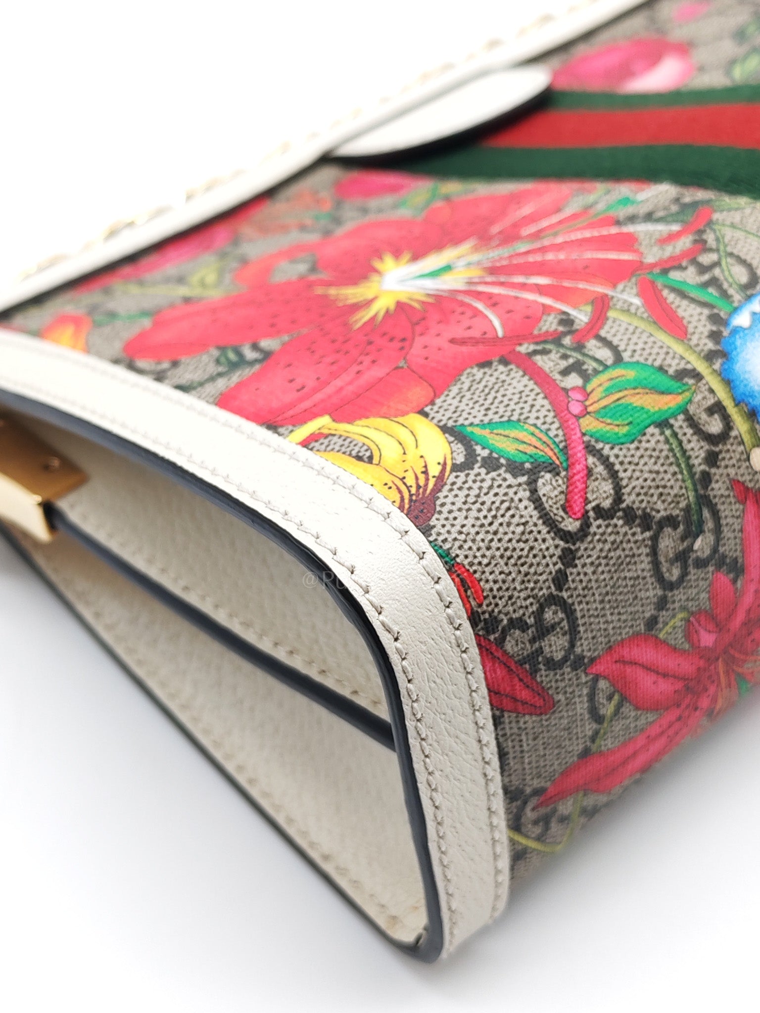 Ophidia Chain Shoulder Bag in GG Flora Coated Canvas & Gold Hardware