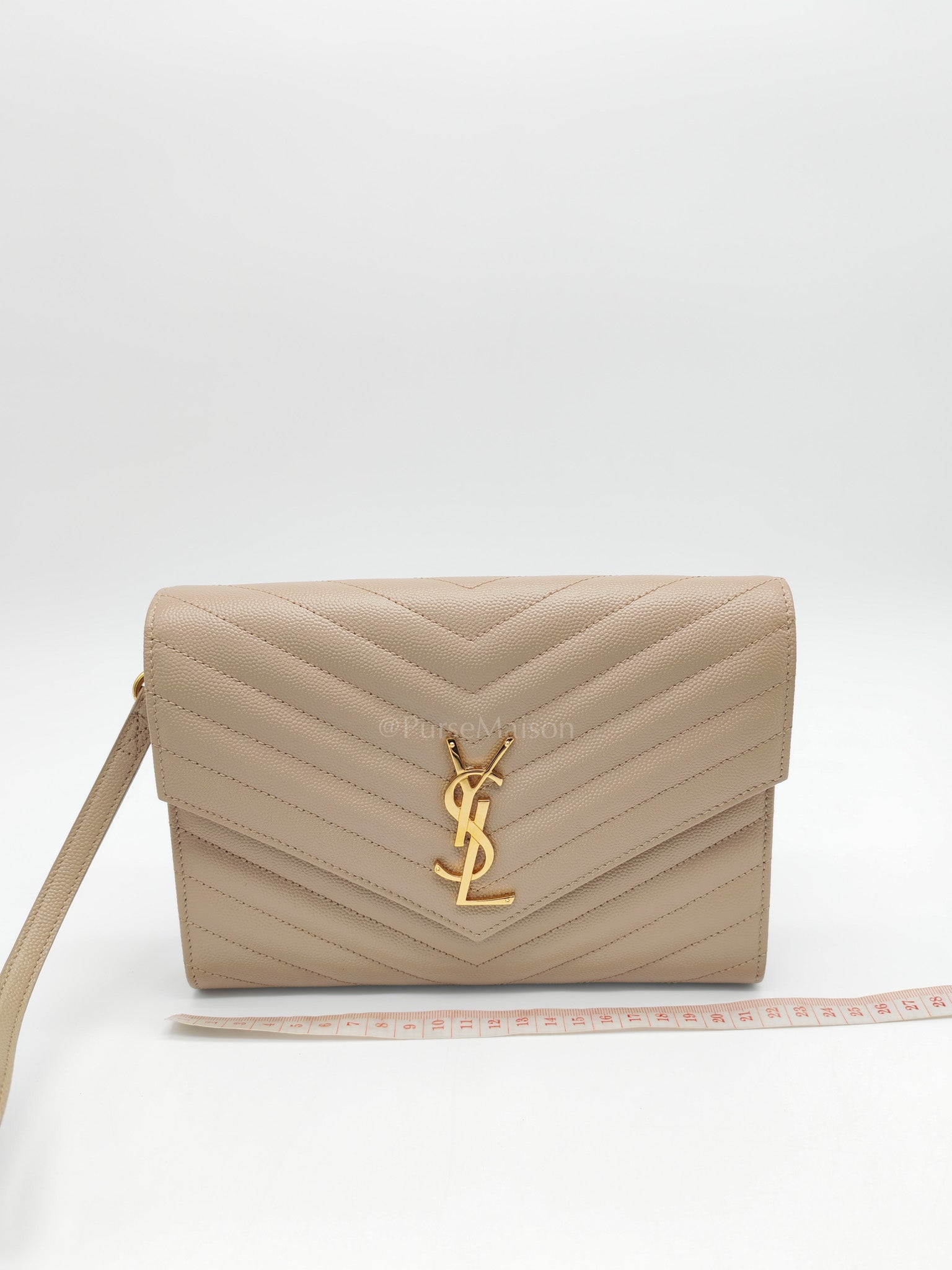 Envelope Clutch Bag in Beige Grain De Poudre Leather & Gold Hardware