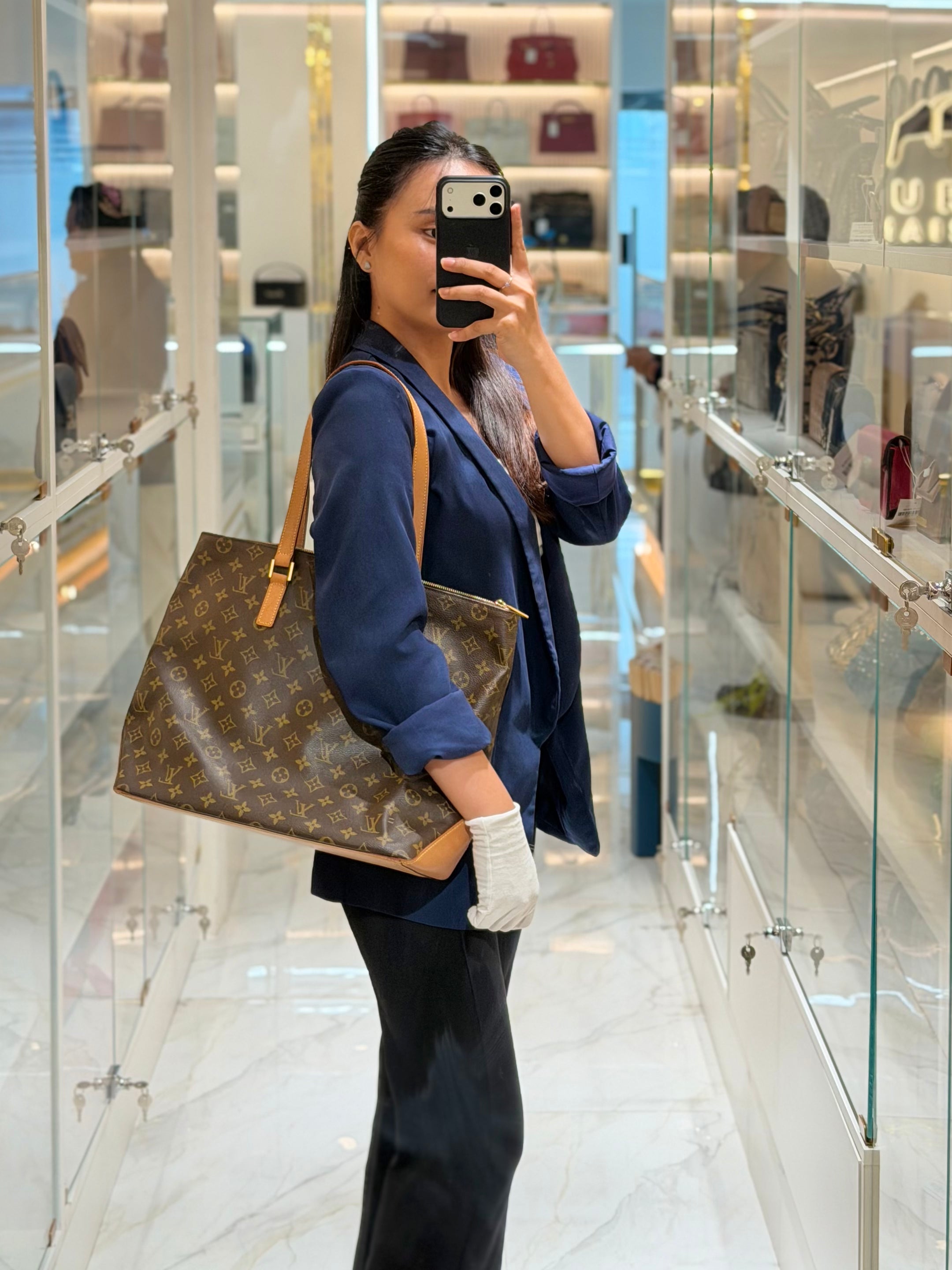 Cabas Mezzo Tote Bag in Monogram Canvas & Gold Hardware (DateCode: TH0052) | Purse Maison Luxury Bags Shop