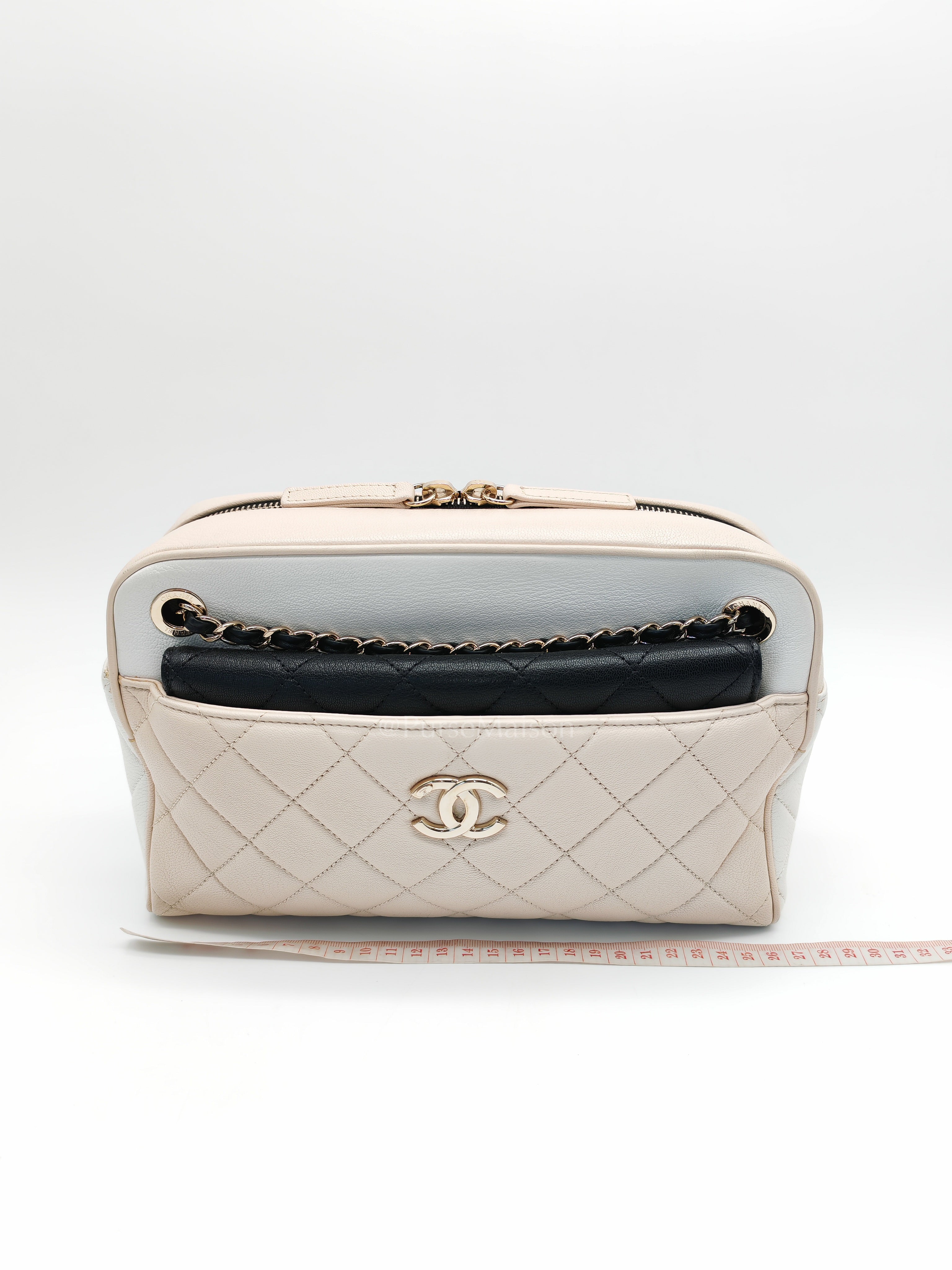 Camera Case Bag in Tricolor Beige/White/Black Quilted Goatskin Leather & Light Gold Hardware Series 29 | Purse Maison Luxury Bags Shop