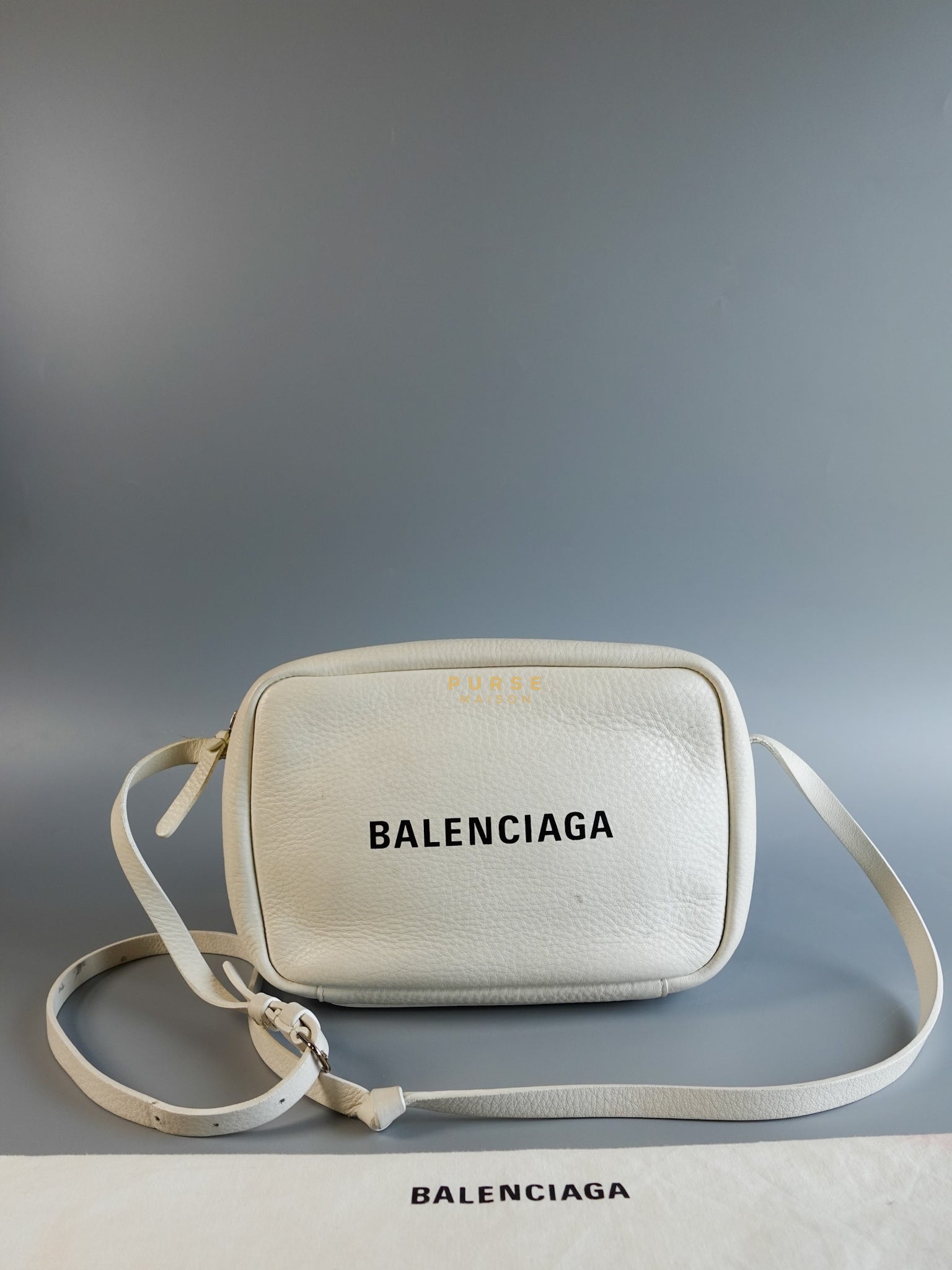 Camera Sling Bag in White Leather | Purse Maison Luxury Bags Shop