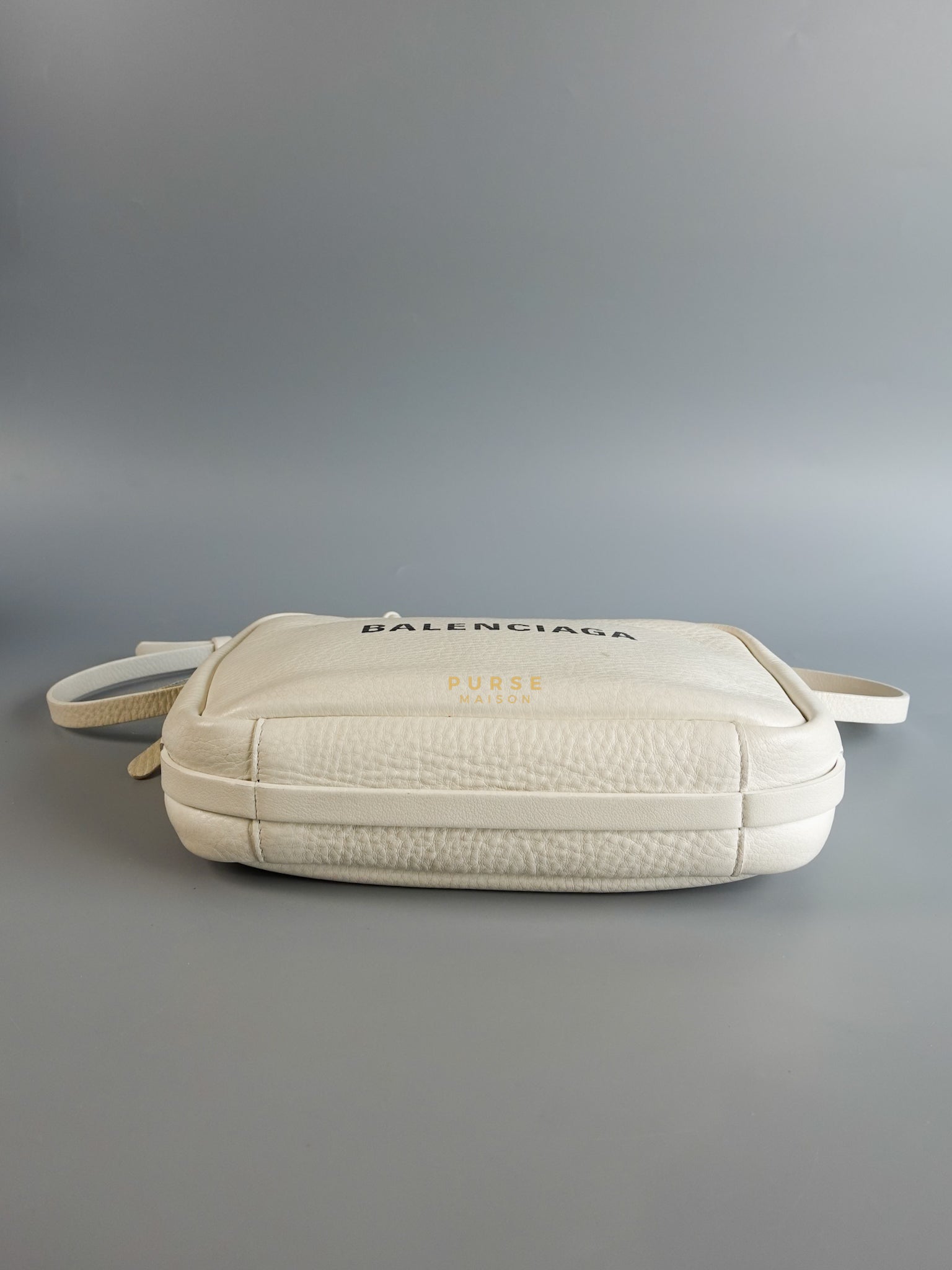 Camera Sling Bag in White Leather | Purse Maison Luxury Bags Shop