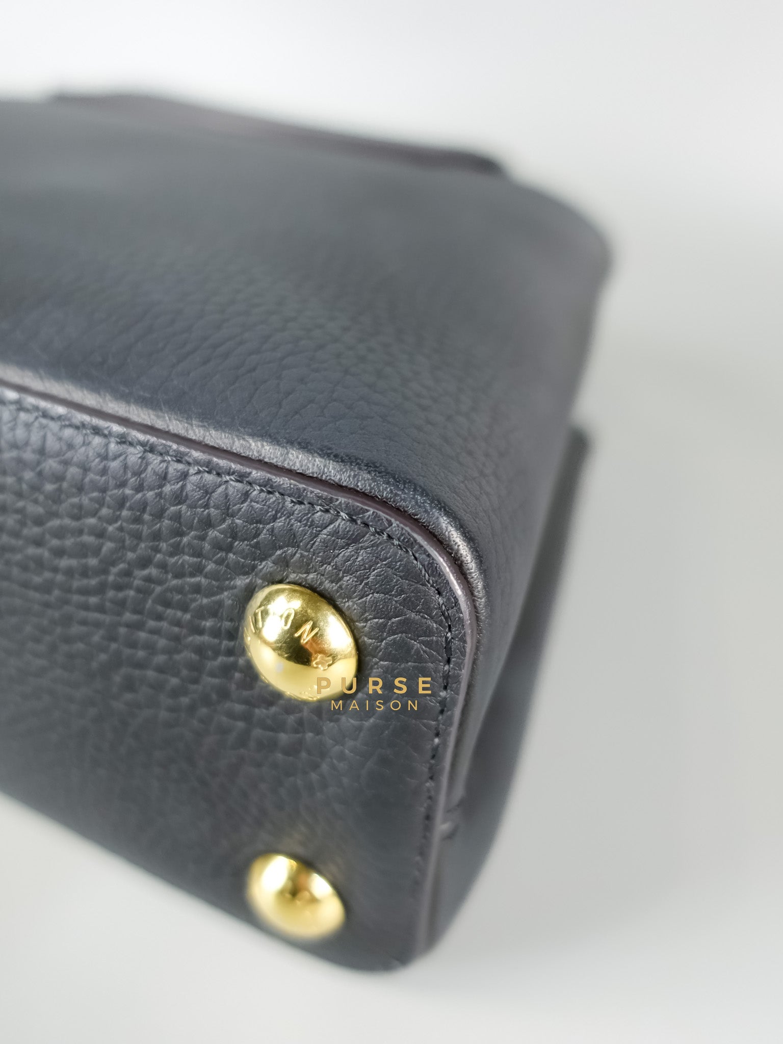 Capucines BB Black Taurillon Leather | Purse Maison Luxury Bags Shop