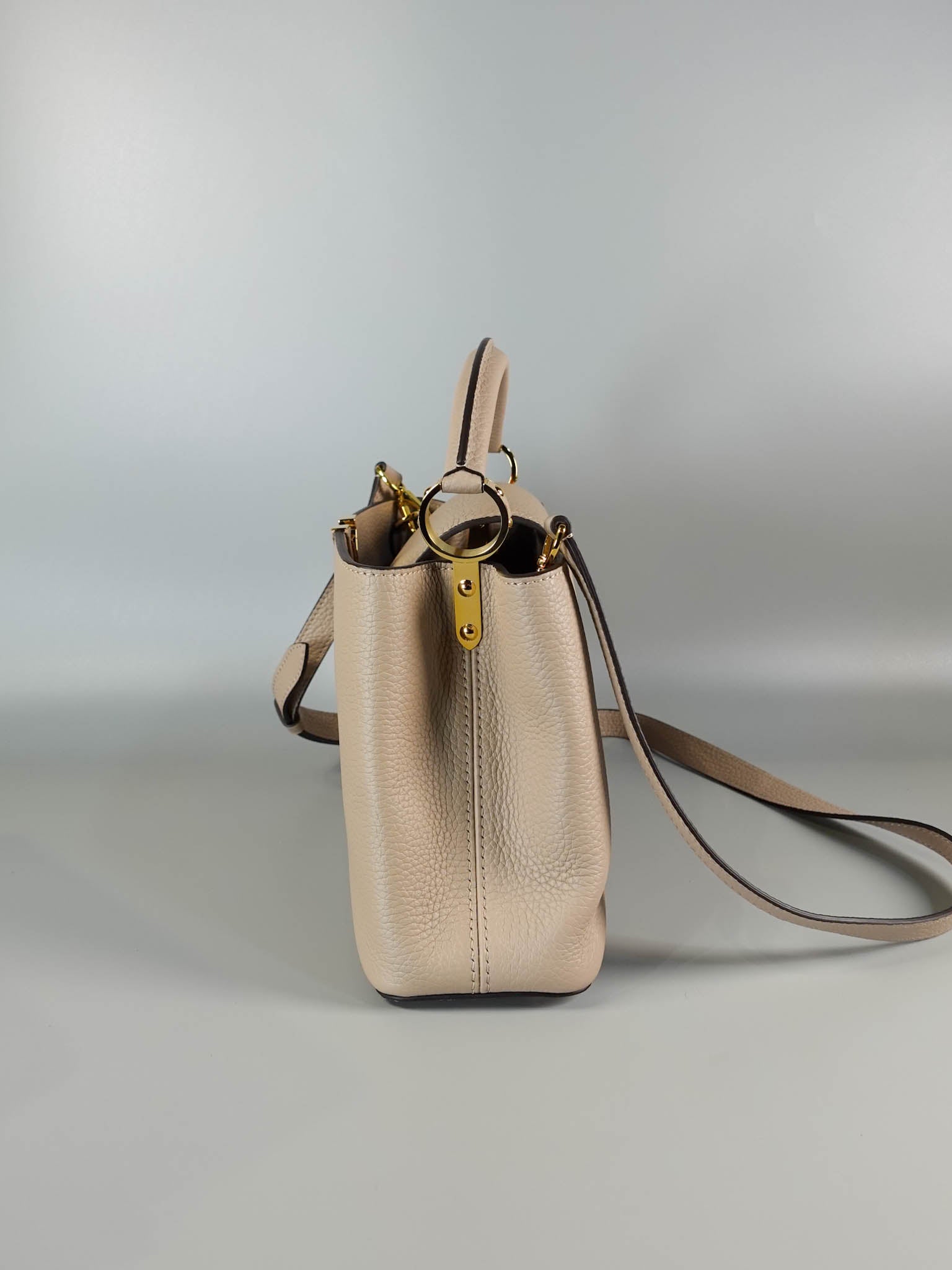 Capucines BB Galet Taurillon Leather (Microchip) | Purse Maison Luxury Bags Shop