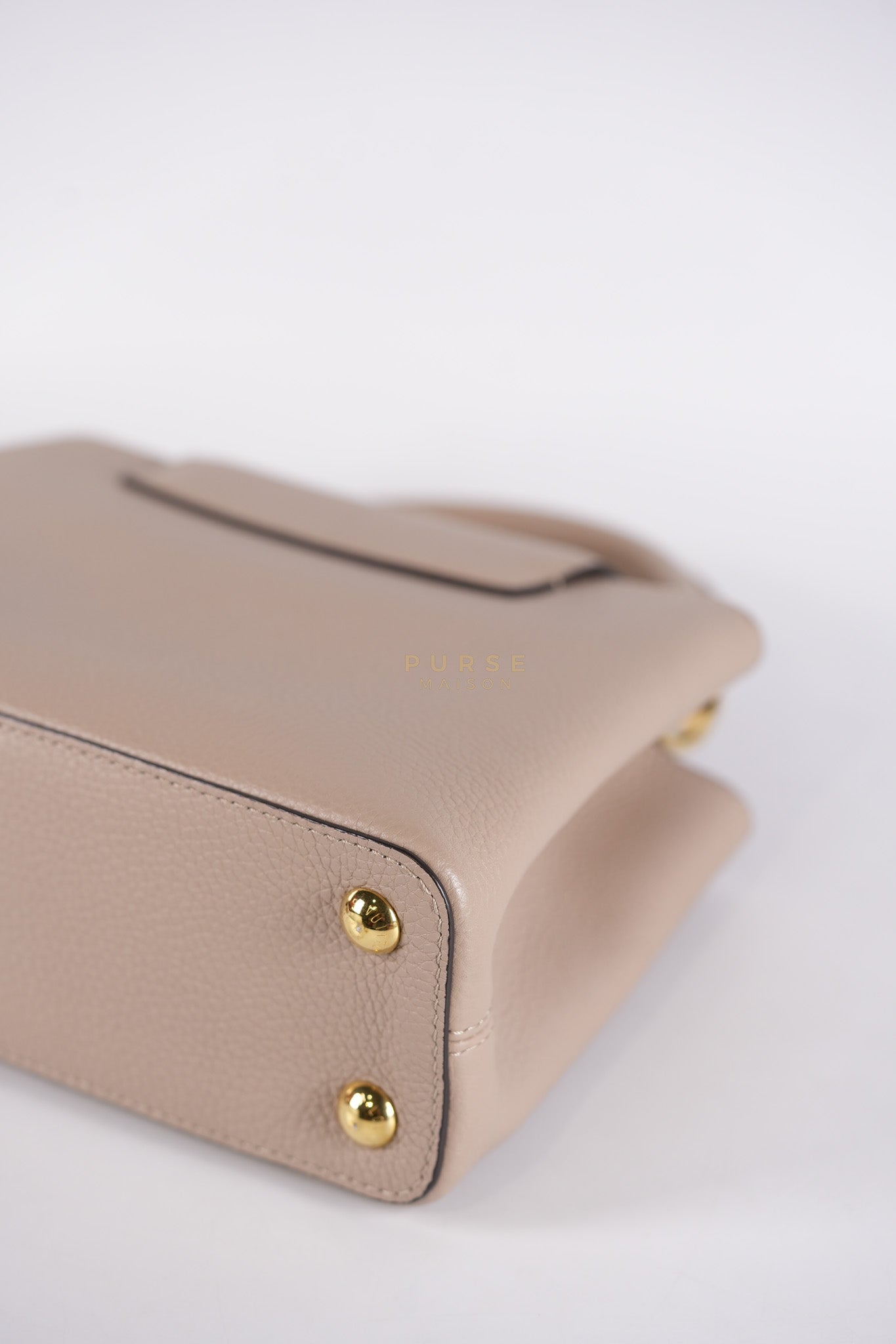 Capucines BB in Galet Taurillon Calfskin Leather (Microchip) | Purse Maison Luxury Bags Shop